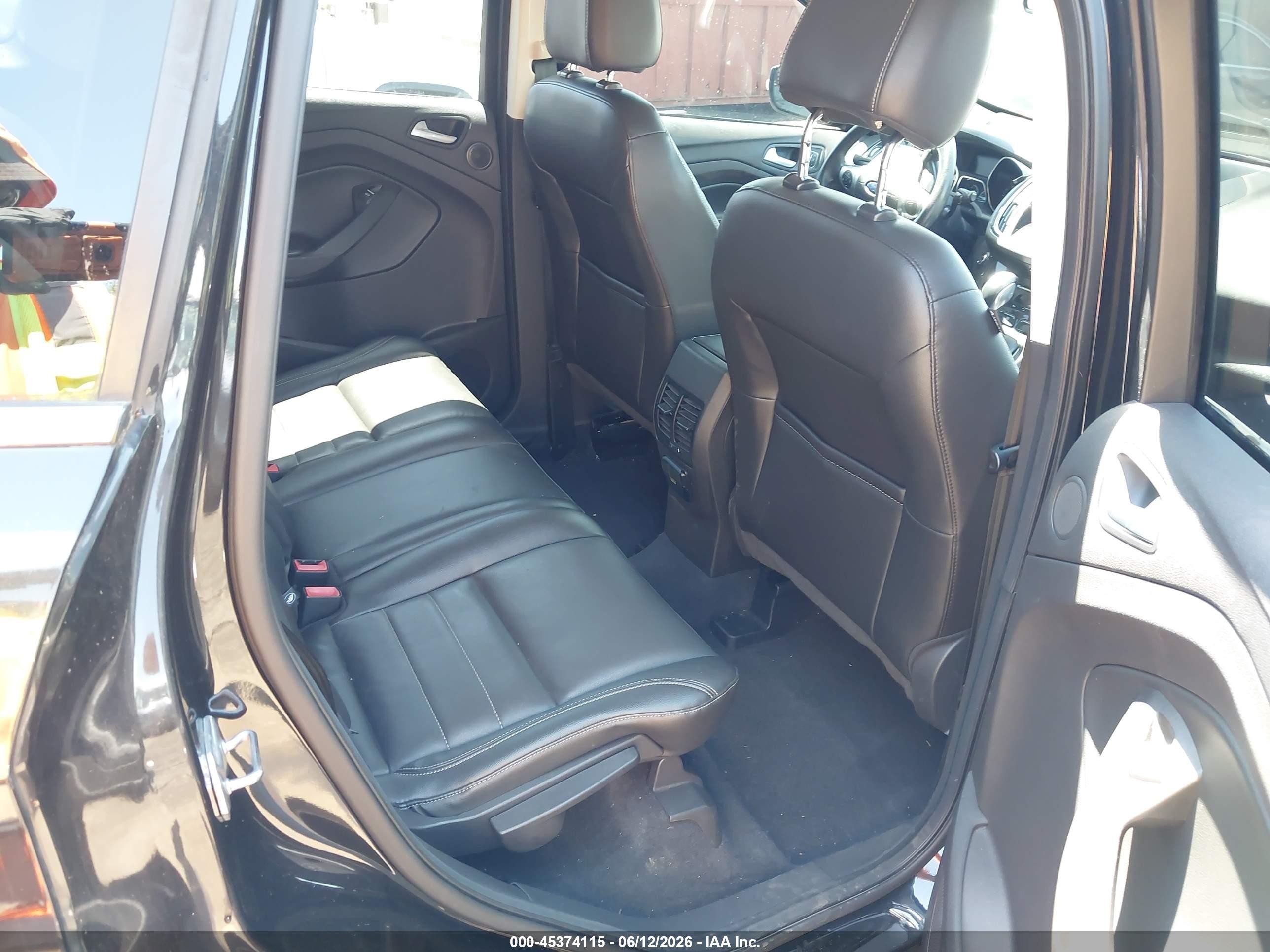 2015 Ford Escape Titanium Black vin: 1FMCU9J92FUB25422