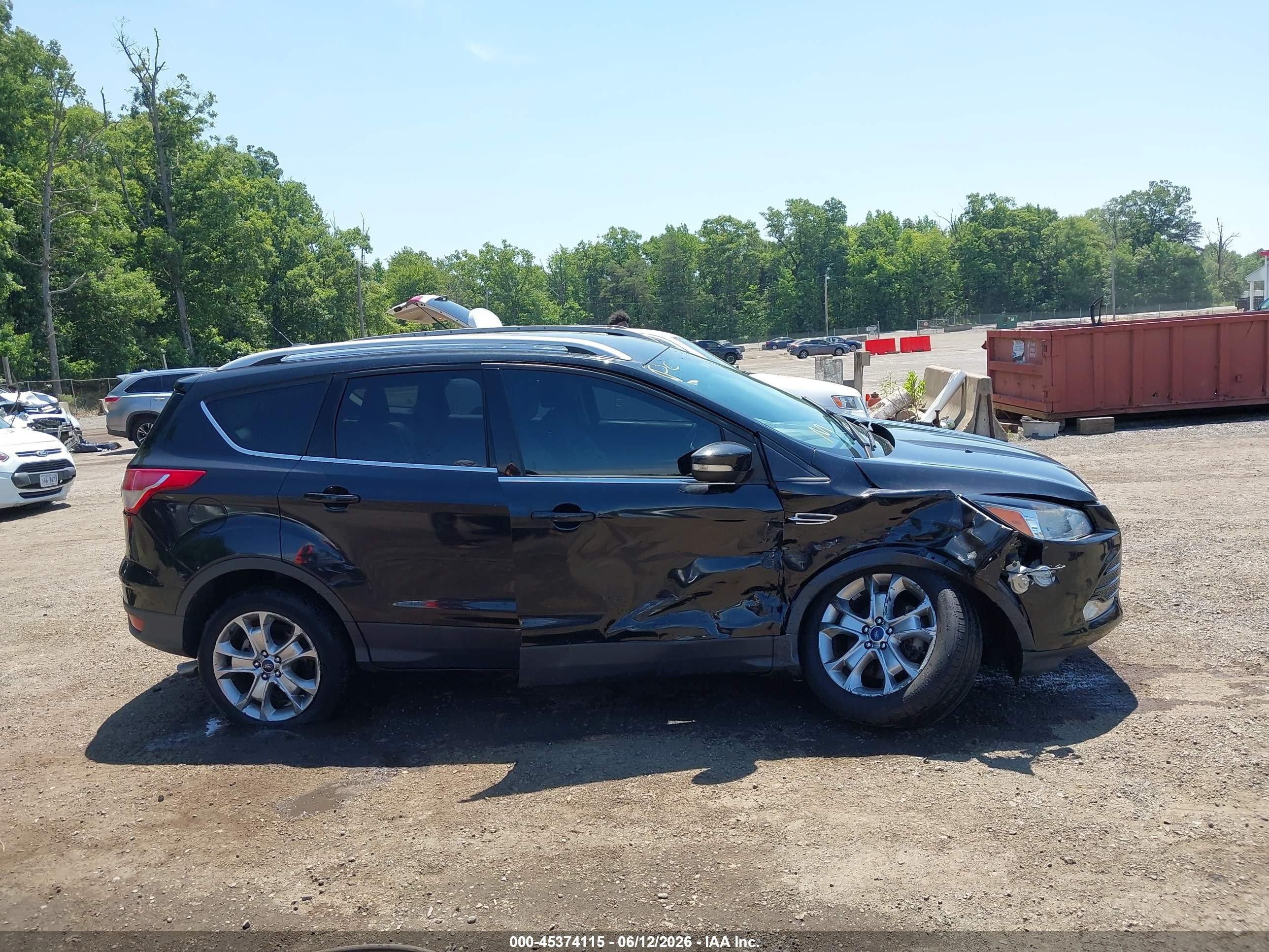 2015 Ford Escape Titanium Black vin: 1FMCU9J92FUB25422