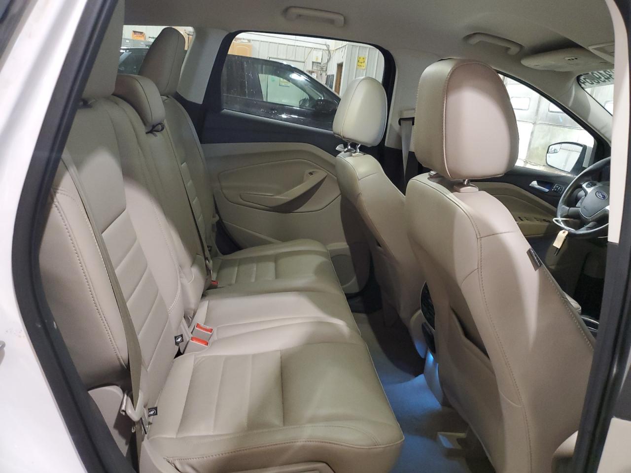 2015 Ford Escape Titanium Белый vin: 1FMCU9J92FUB48943