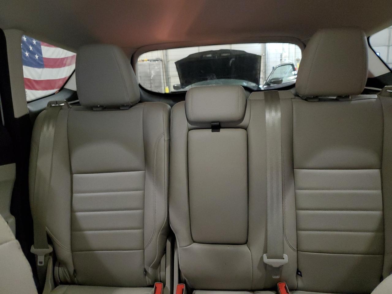 2015 Ford Escape Titanium Белый vin: 1FMCU9J92FUB48943