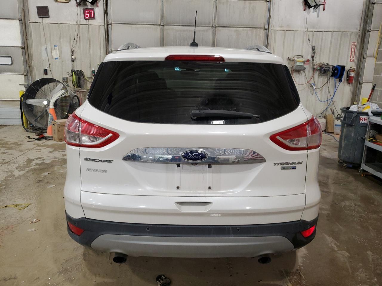2015 Ford Escape Titanium Белый vin: 1FMCU9J92FUB48943