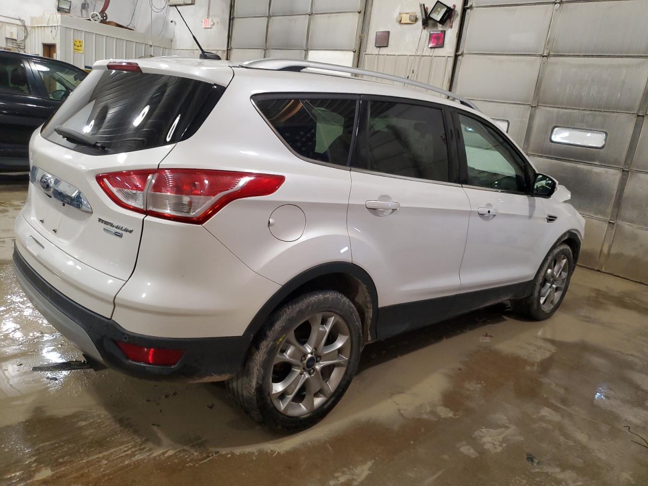 2015 Ford Escape Titanium Белый vin: 1FMCU9J92FUB48943