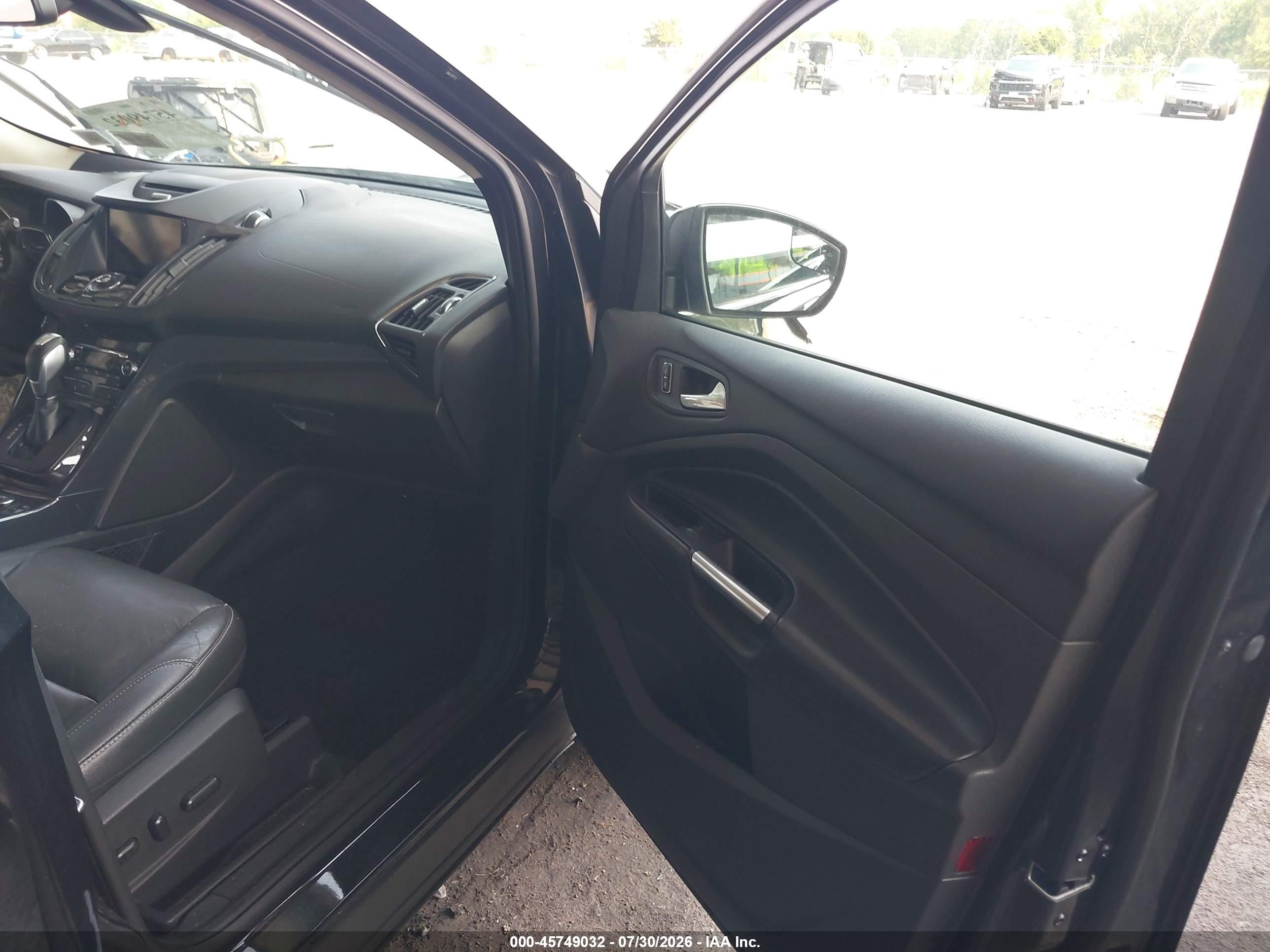 2015 Ford Escape Titanium Black vin: 1FMCU9J92FUB58338