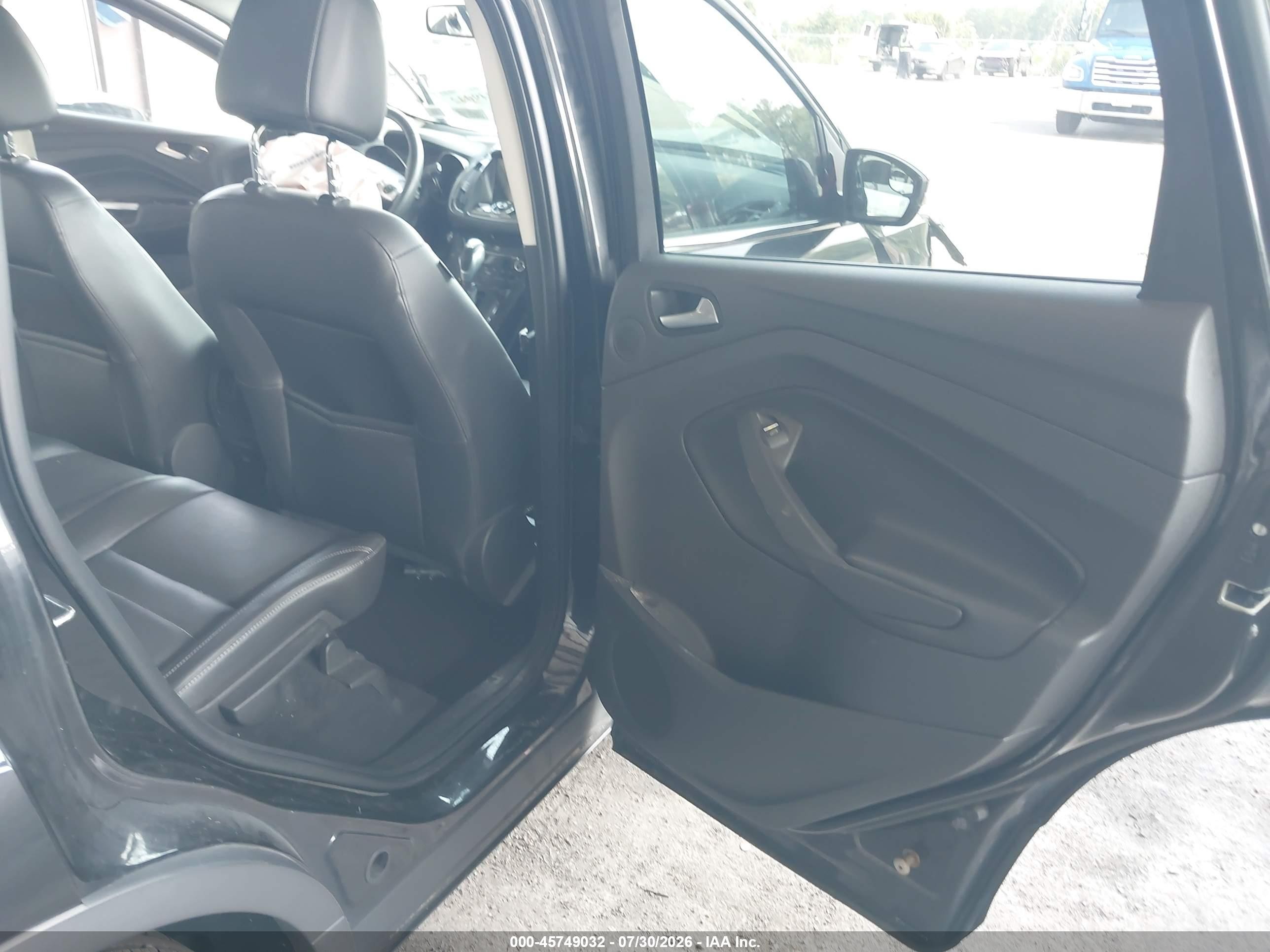 2015 Ford Escape Titanium Black vin: 1FMCU9J92FUB58338