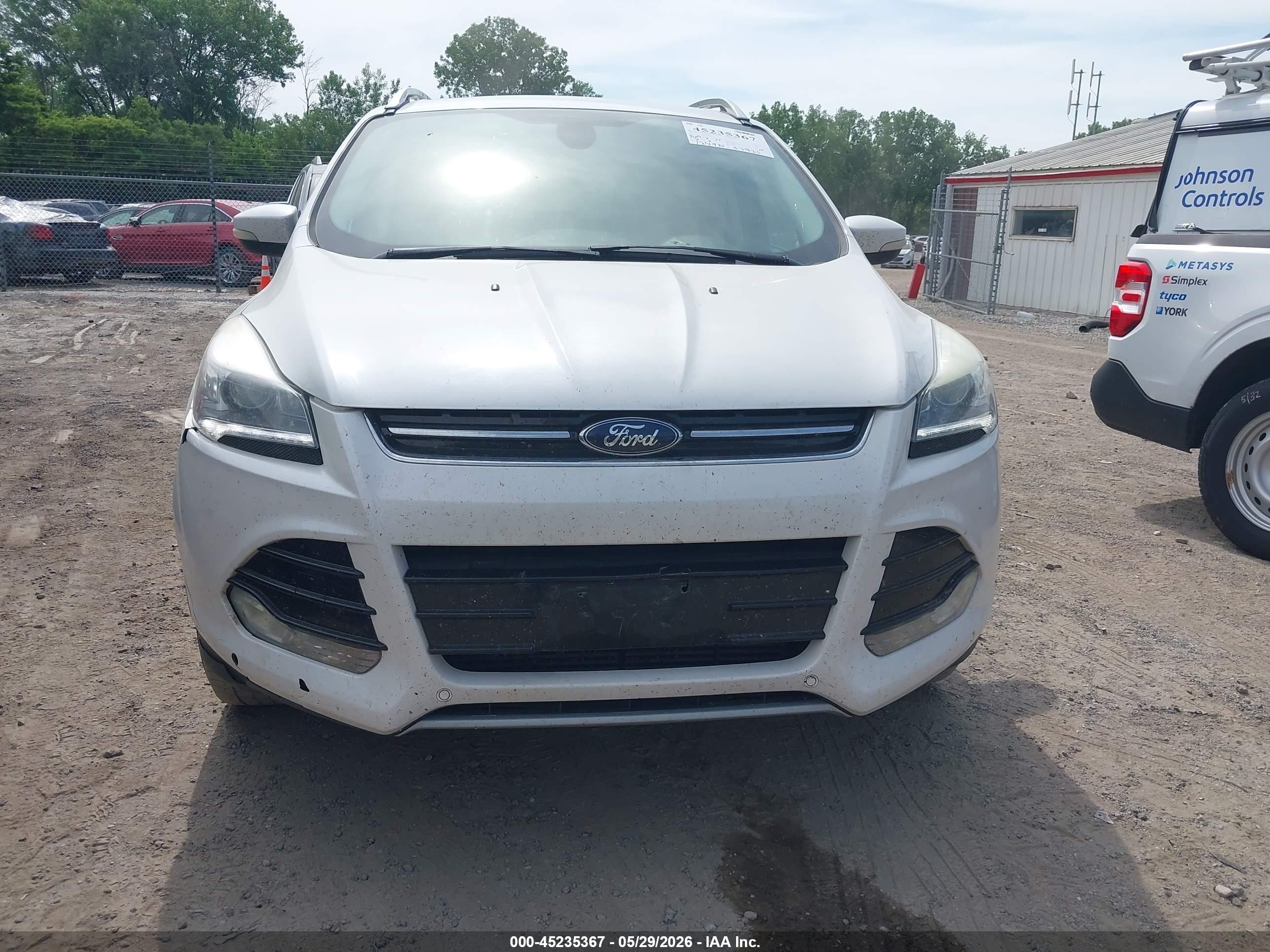 2015 Ford Escape Titanium Белый vin: 1FMCU9J92FUB90223