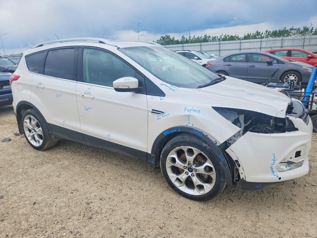 2015 Ford Escape Titanium White vin: 1FMCU9J92FUC46807