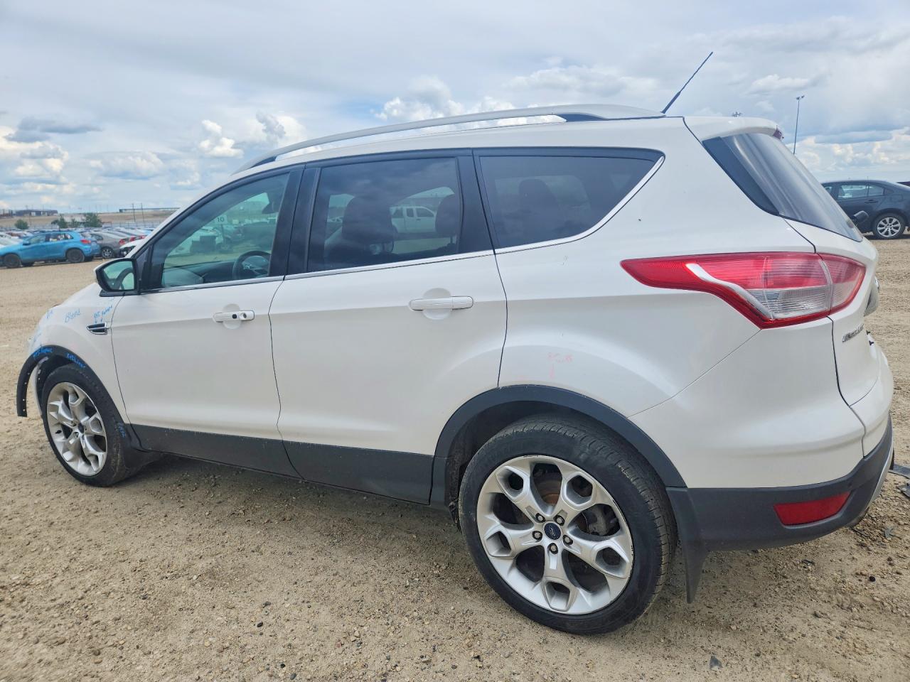 2015 Ford Escape Titanium White vin: 1FMCU9J92FUC46807