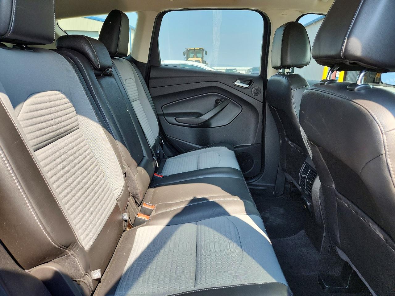 2017 Ford Escape Titanium Black vin: 1FMCU9J92HUD96970
