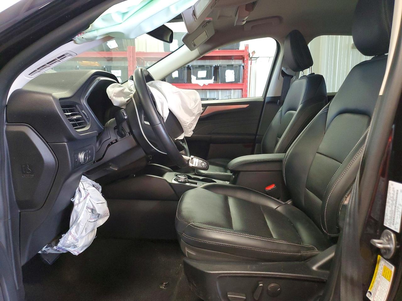2021 Ford Escape Titanium Black vin: 1FMCU9J92MUA86845