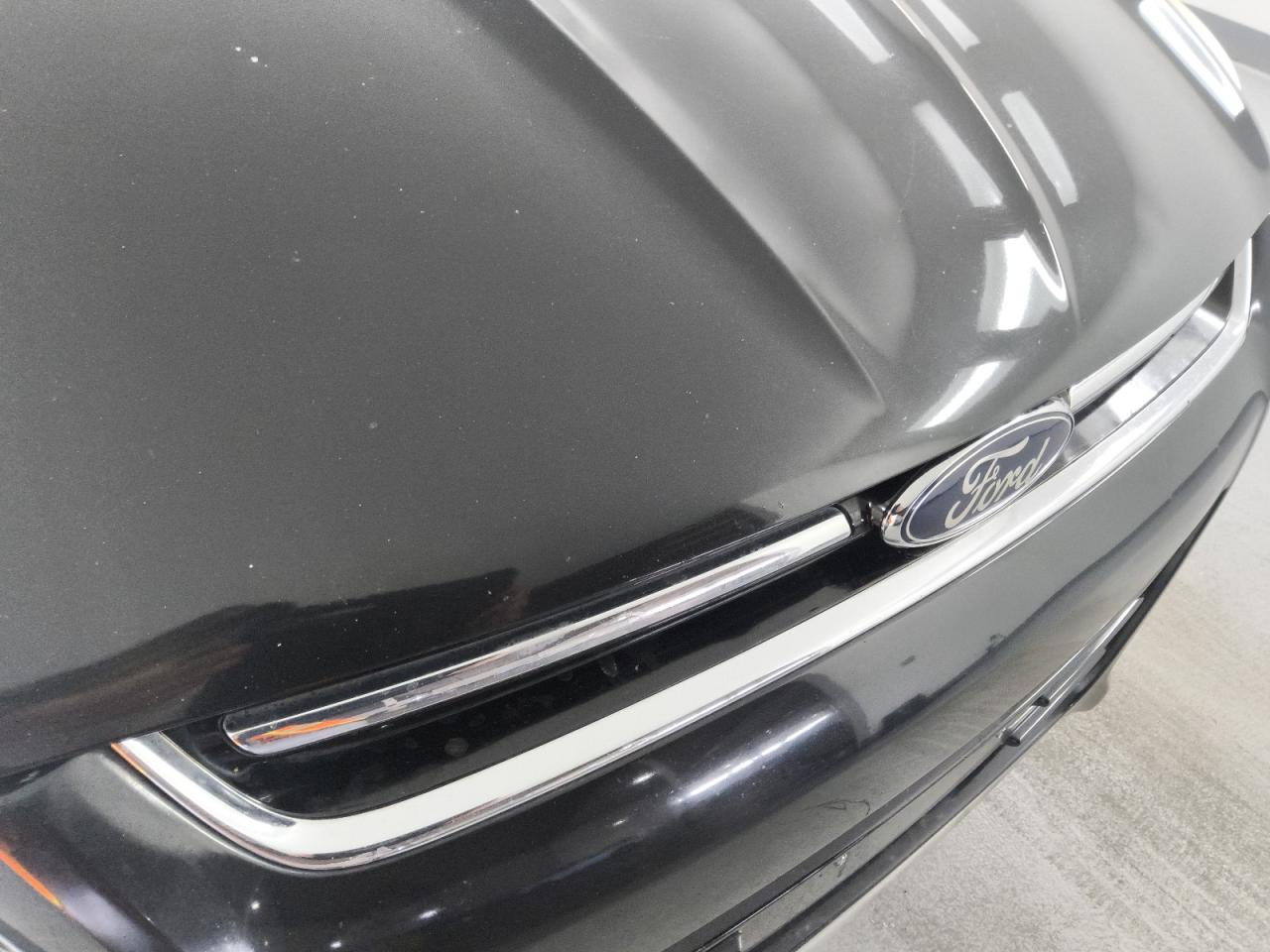 2014 Ford Escape Titanium Black vin: 1FMCU9J93EUA07796 Damage: Grille, Chipped, 3