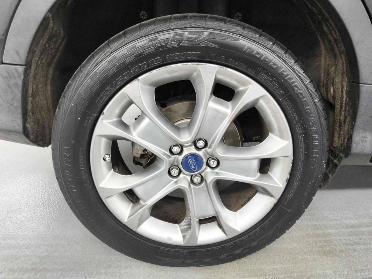 2014 Ford Escape Titanium Black vin: 1FMCU9J93EUA07796 Damage: Right Rear Wheel, Chipped, 10 Or More