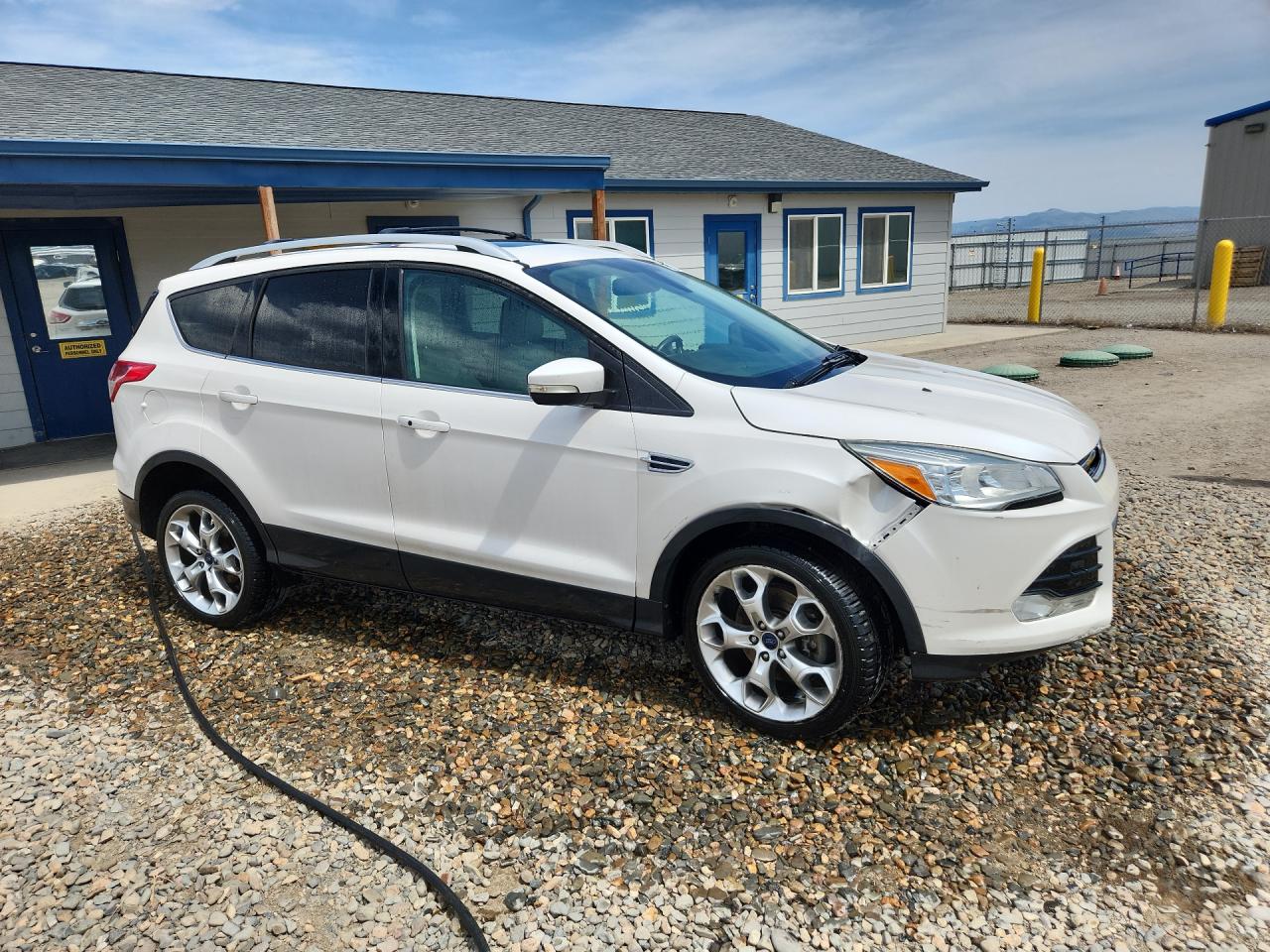 2014 Ford Escape Titanium White vin: 1FMCU9J93EUB72344 Damage: Front Bumper/Cover, Broken, Replacement Required