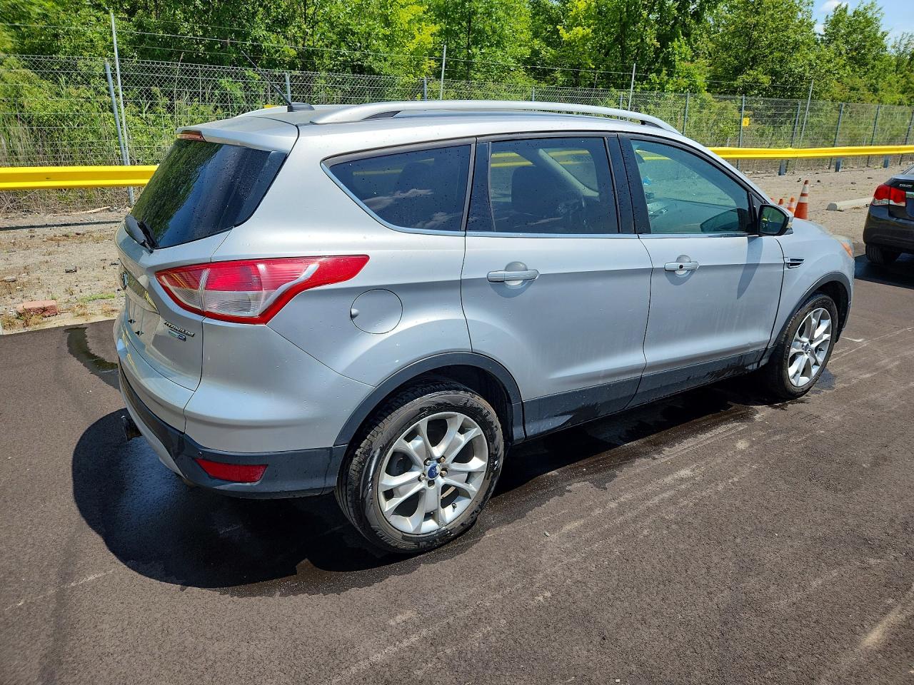 2014 Ford Escape Titanium Silver vin: 1FMCU9J93EUD08178