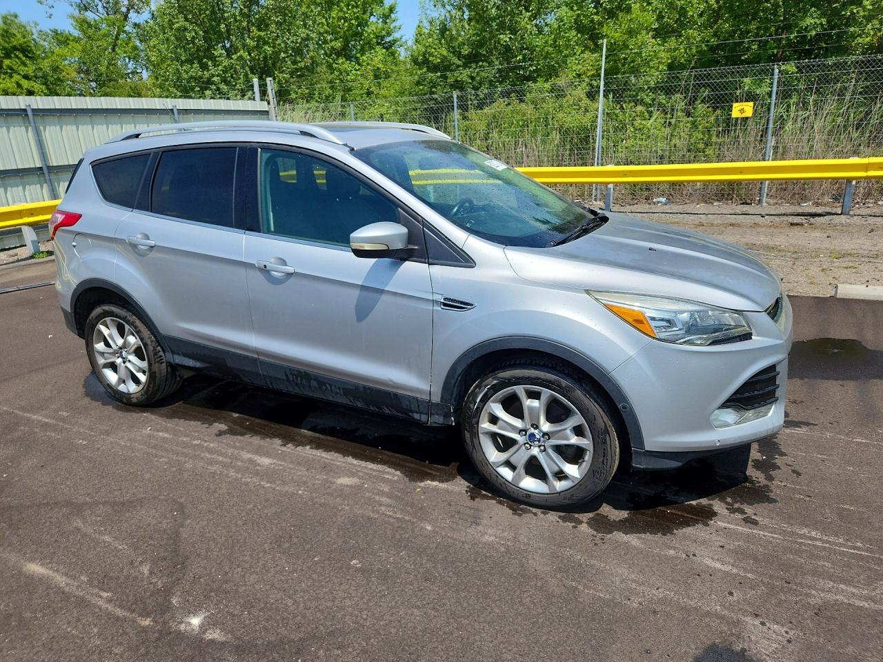 2014 Ford Escape Titanium Silver vin: 1FMCU9J93EUD08178