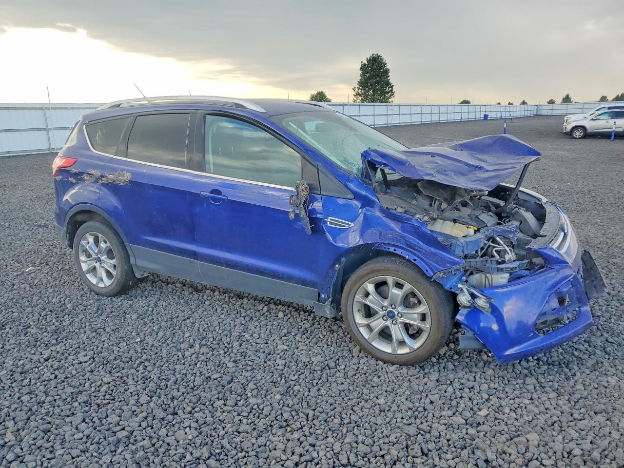 2014 Ford Escape Titanium Синий vin: 1FMCU9J93EUD60717