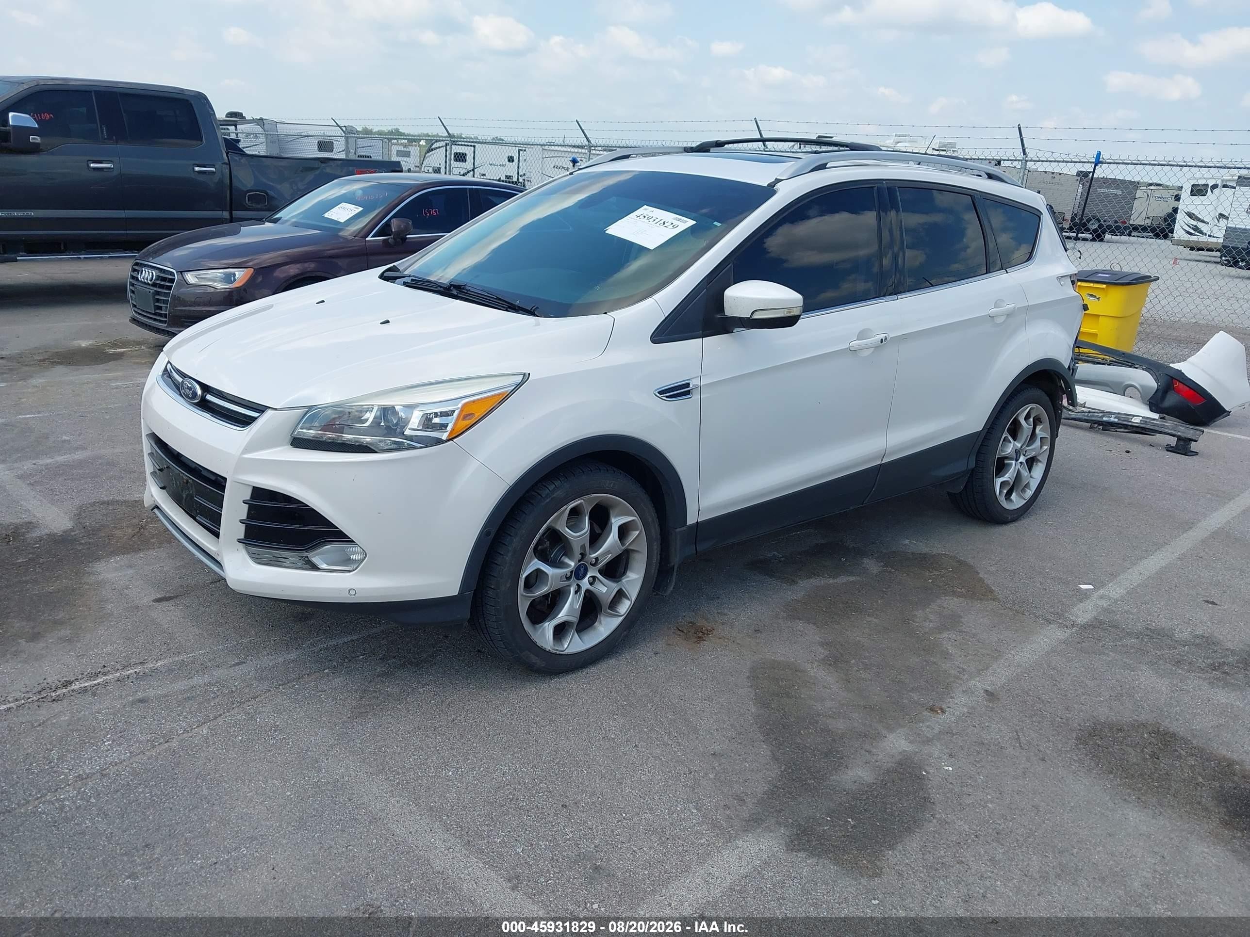 2014 Ford Escape Titanium White vin: 1FMCU9J93EUD80076