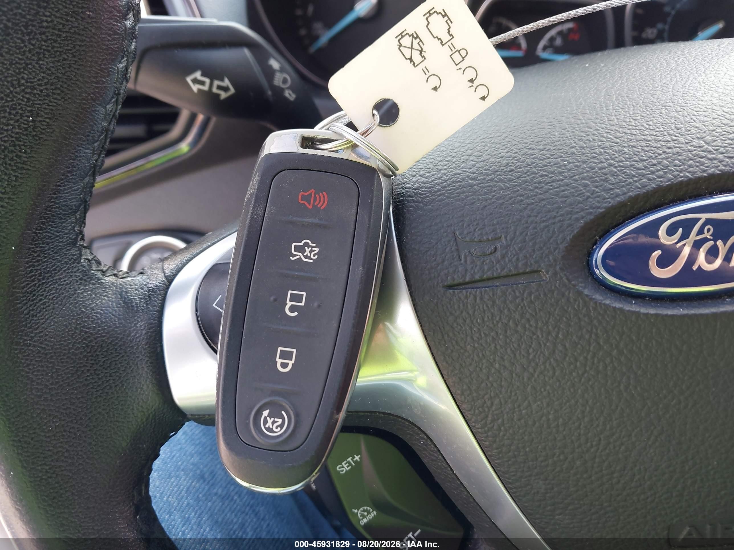 2014 Ford Escape Titanium White vin: 1FMCU9J93EUD80076
