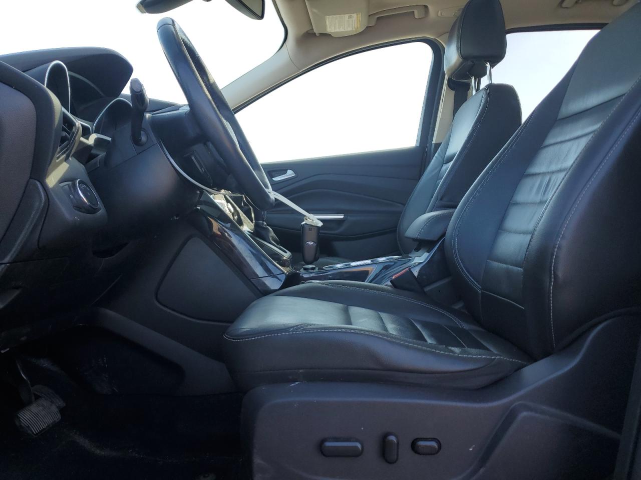 2014 Ford Escape Titanium Silver vin: 1FMCU9J93EUE27915