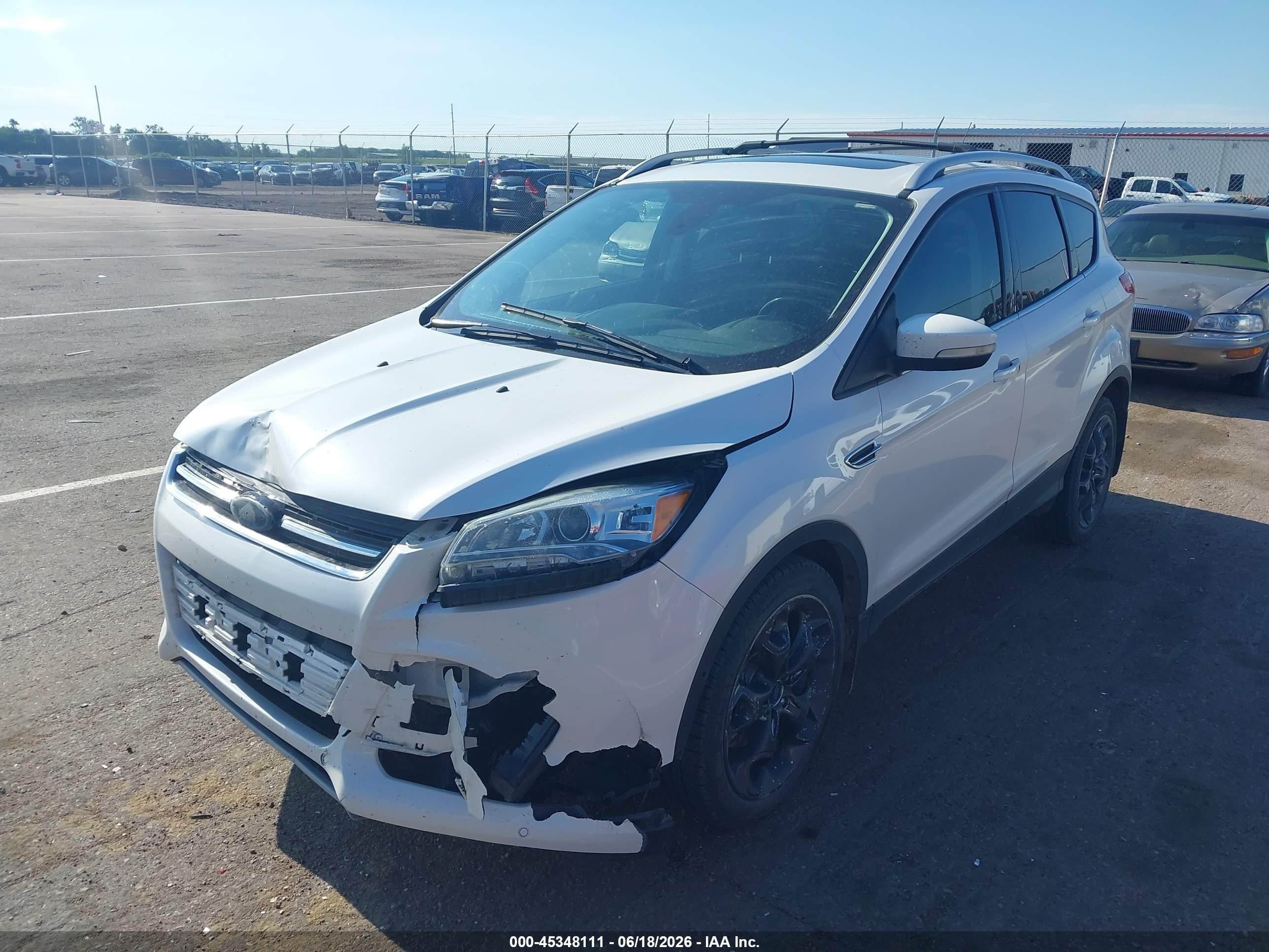 2014 Ford Escape Titanium White vin: 1FMCU9J93EUE40566
