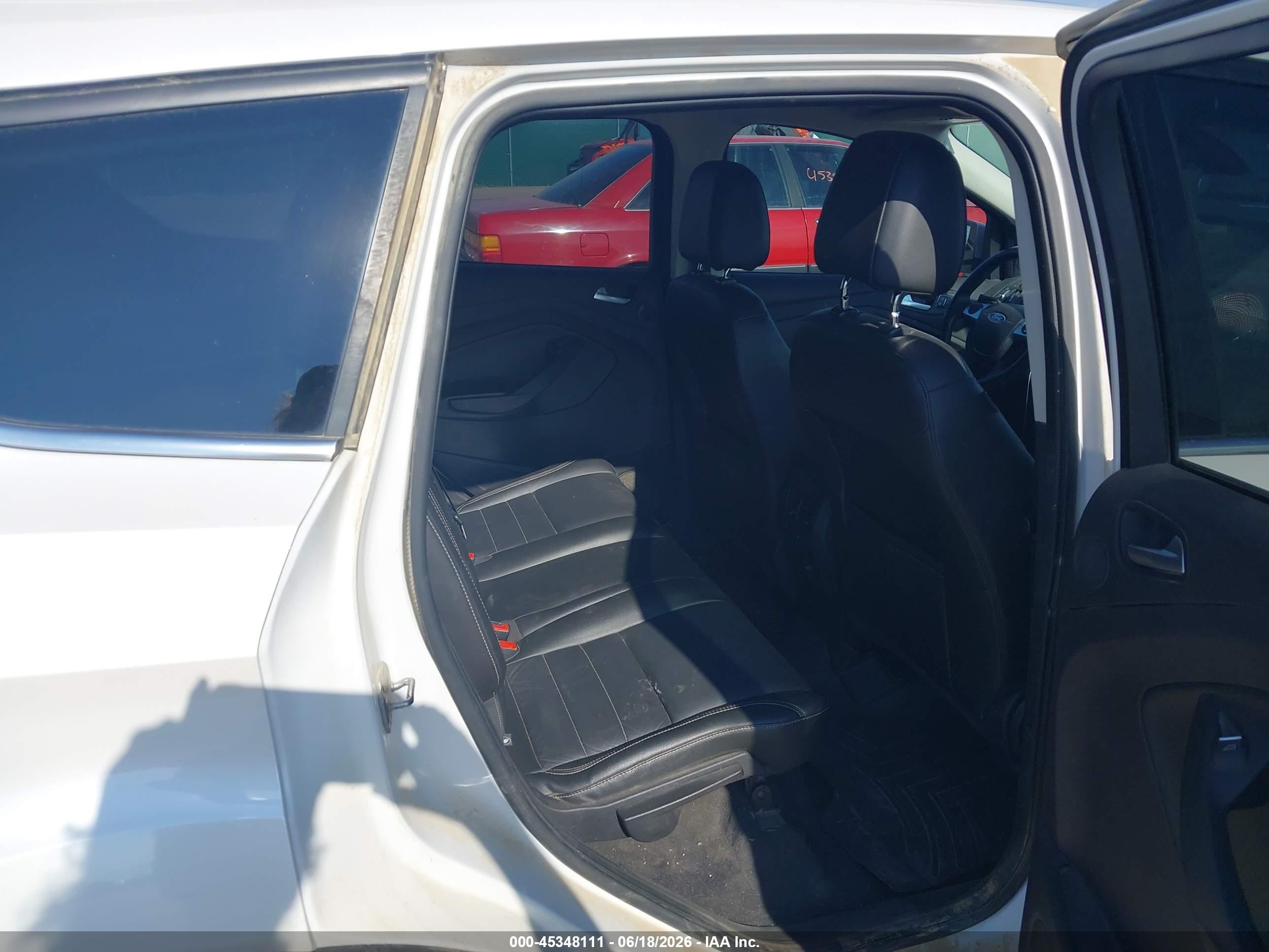 2014 Ford Escape Titanium White vin: 1FMCU9J93EUE40566