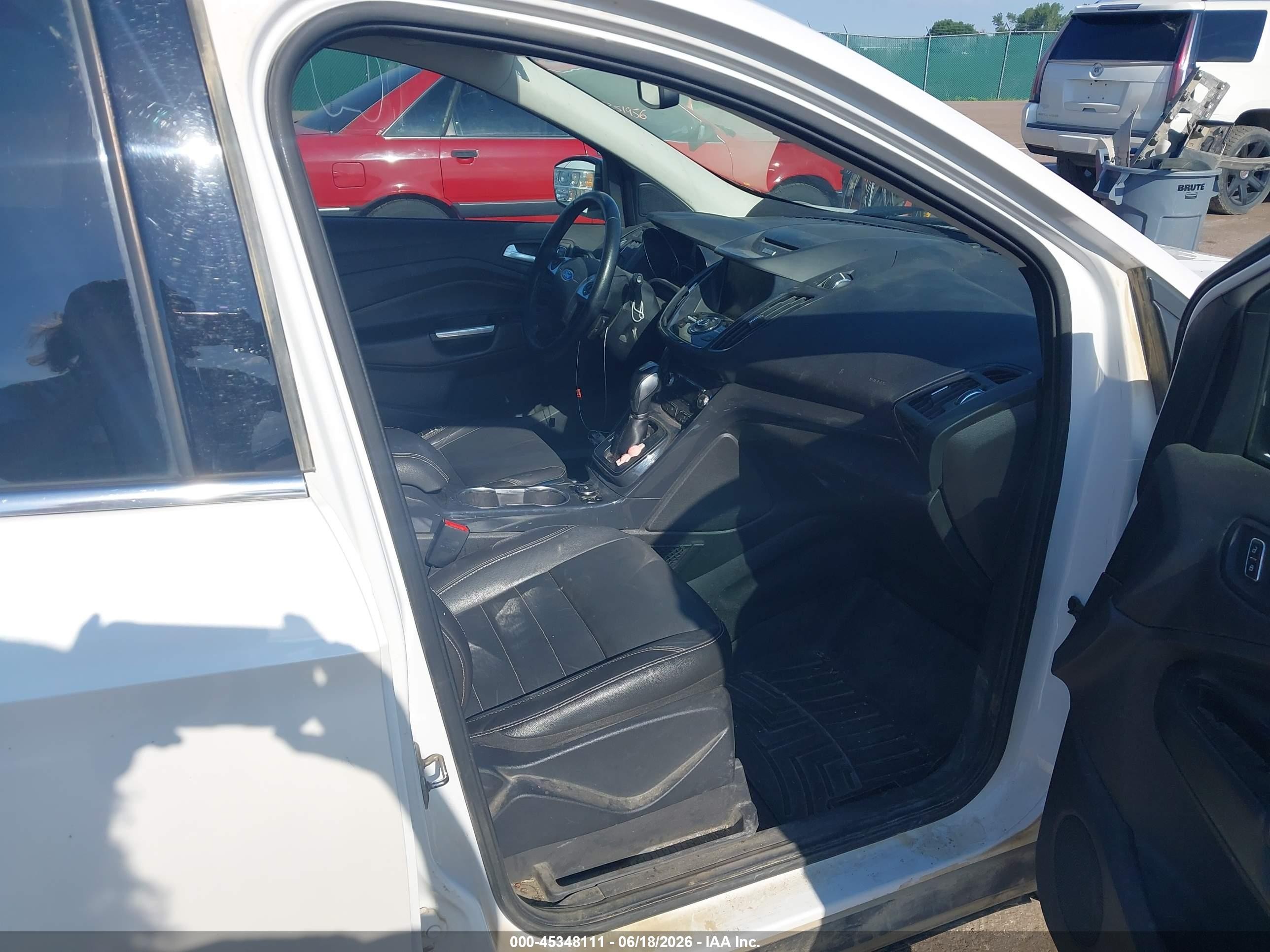 2014 Ford Escape Titanium White vin: 1FMCU9J93EUE40566