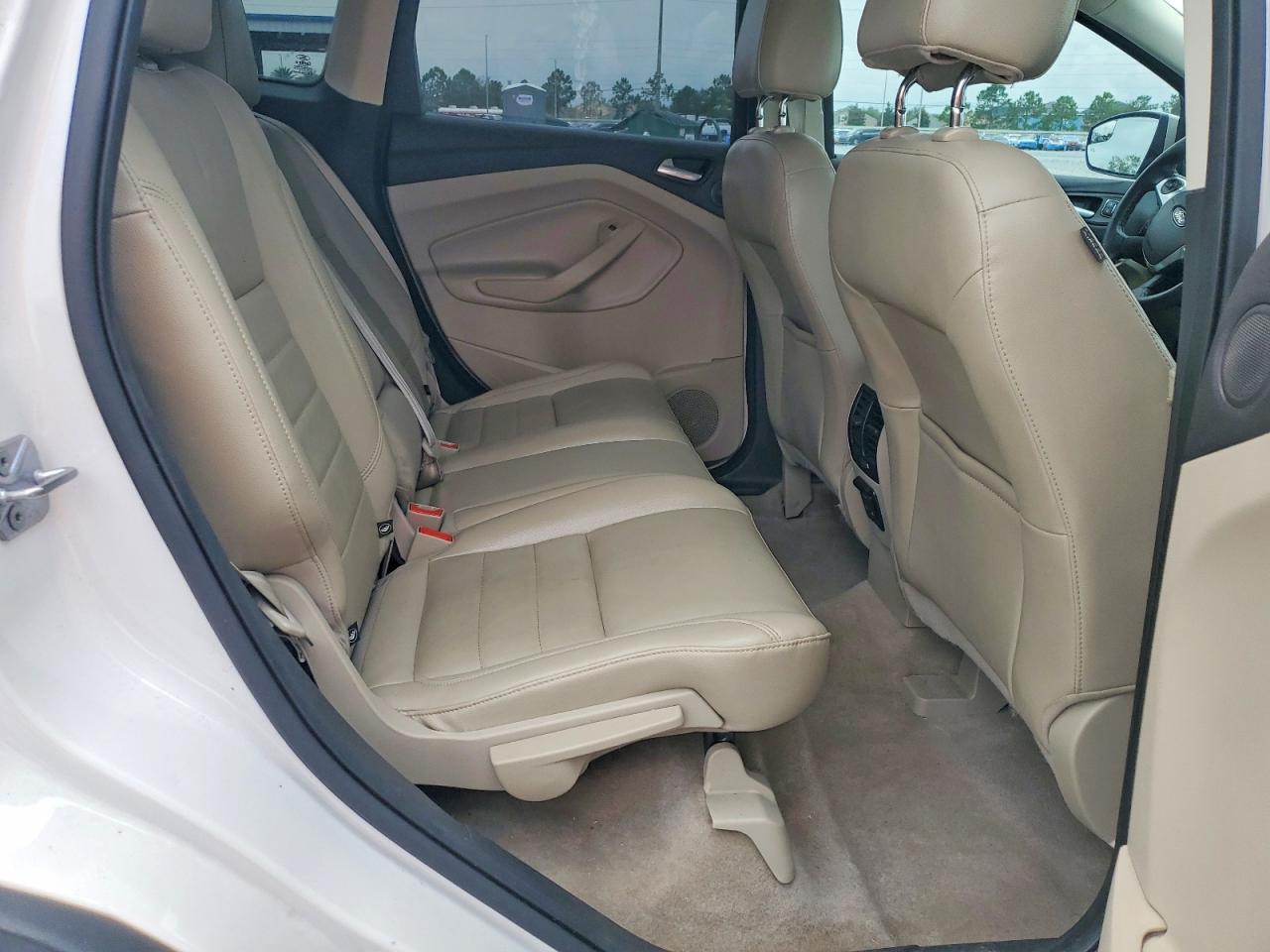 2015 Ford Escape Titanium White vin: 1FMCU9J93FUC01486
