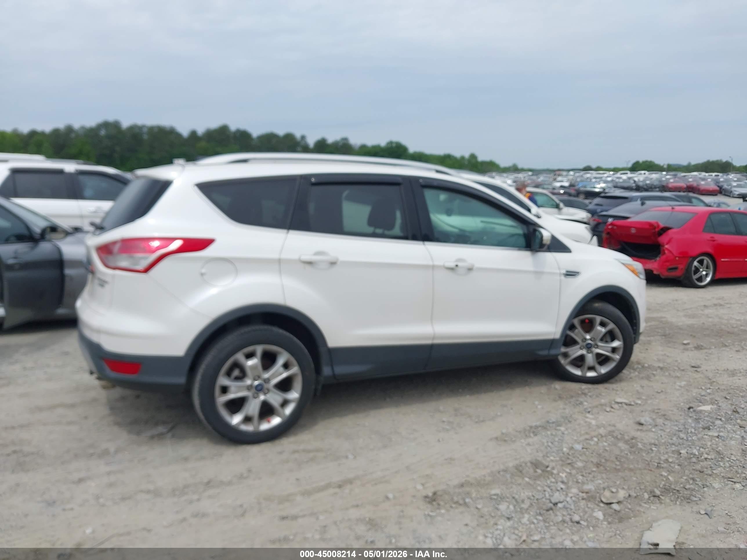 2015 Ford Escape Titanium White vin: 1FMCU9J93FUC67228