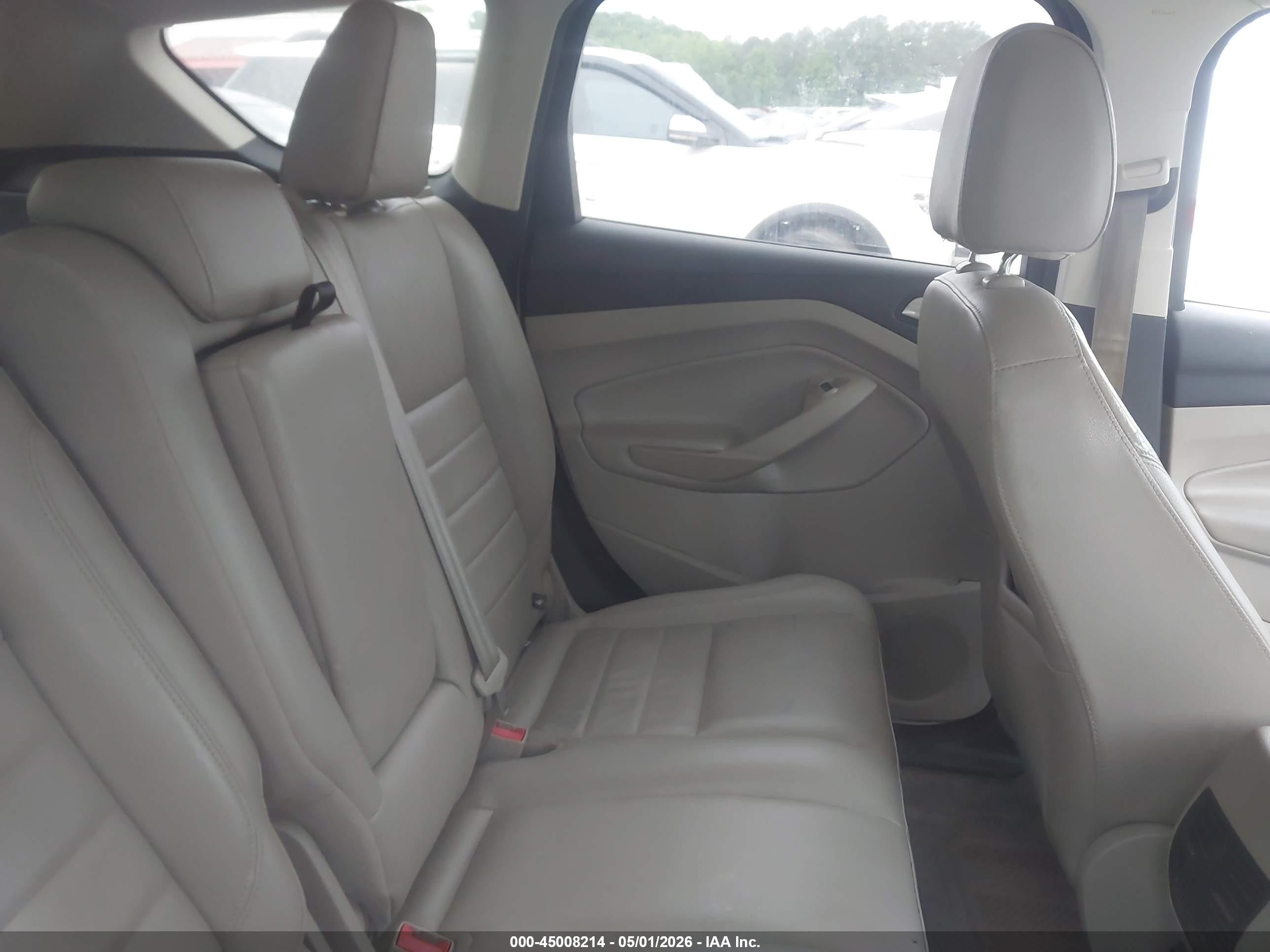 2015 Ford Escape Titanium White vin: 1FMCU9J93FUC67228