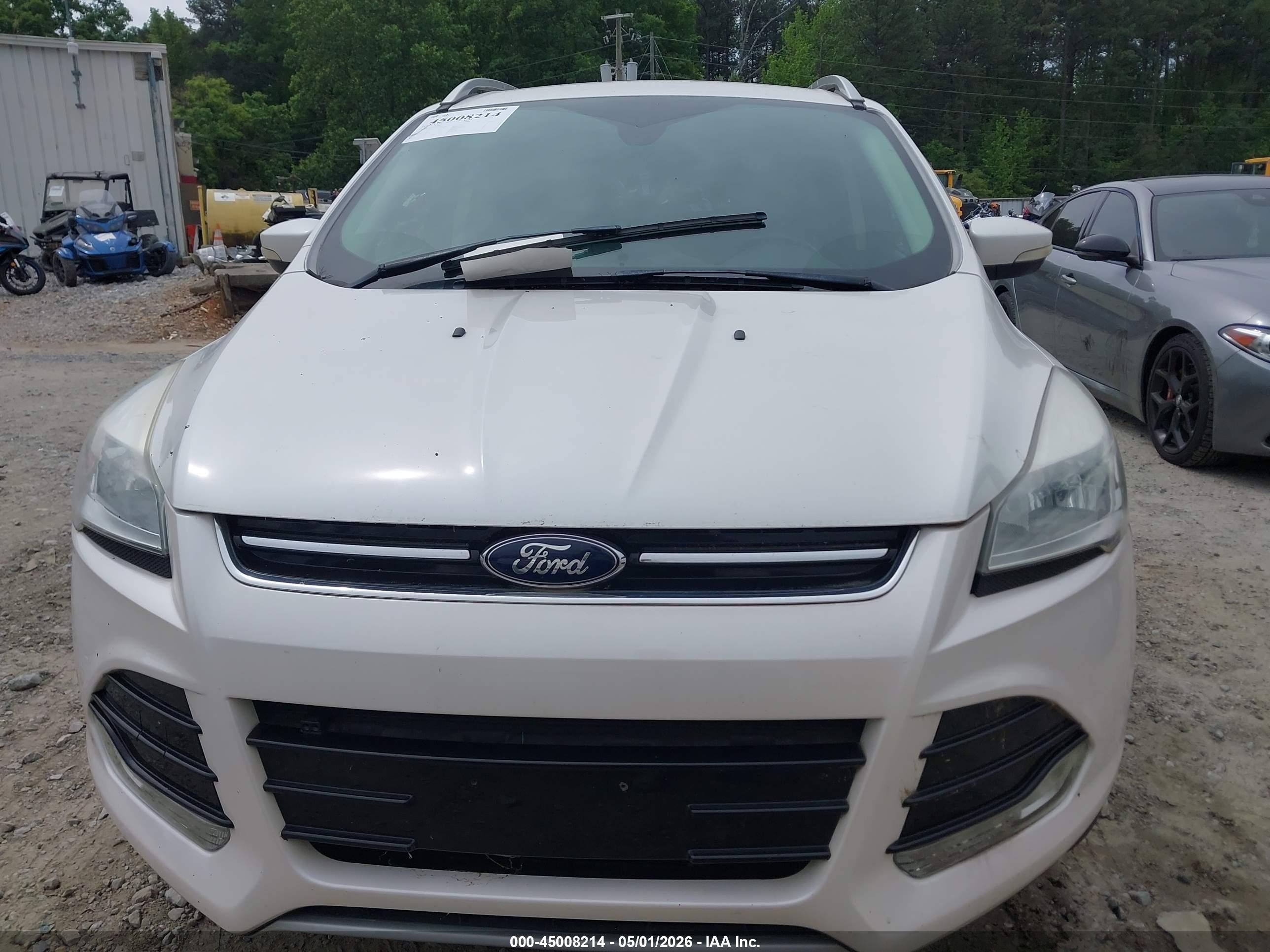 2015 Ford Escape Titanium White vin: 1FMCU9J93FUC67228