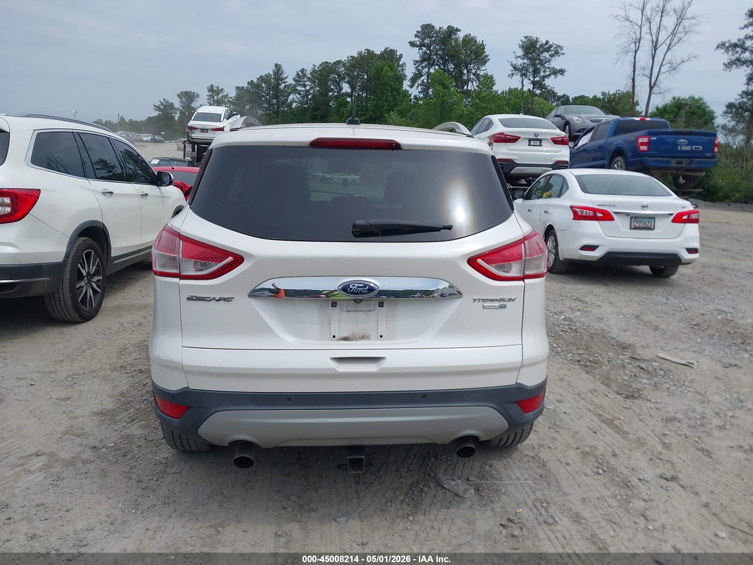 2015 Ford Escape Titanium White vin: 1FMCU9J93FUC67228