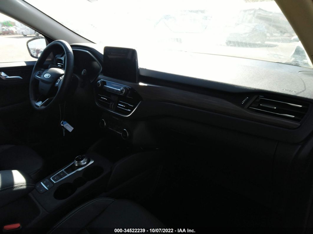2020 Ford Escape Titanium Red vin: 1FMCU9J93LUC64969