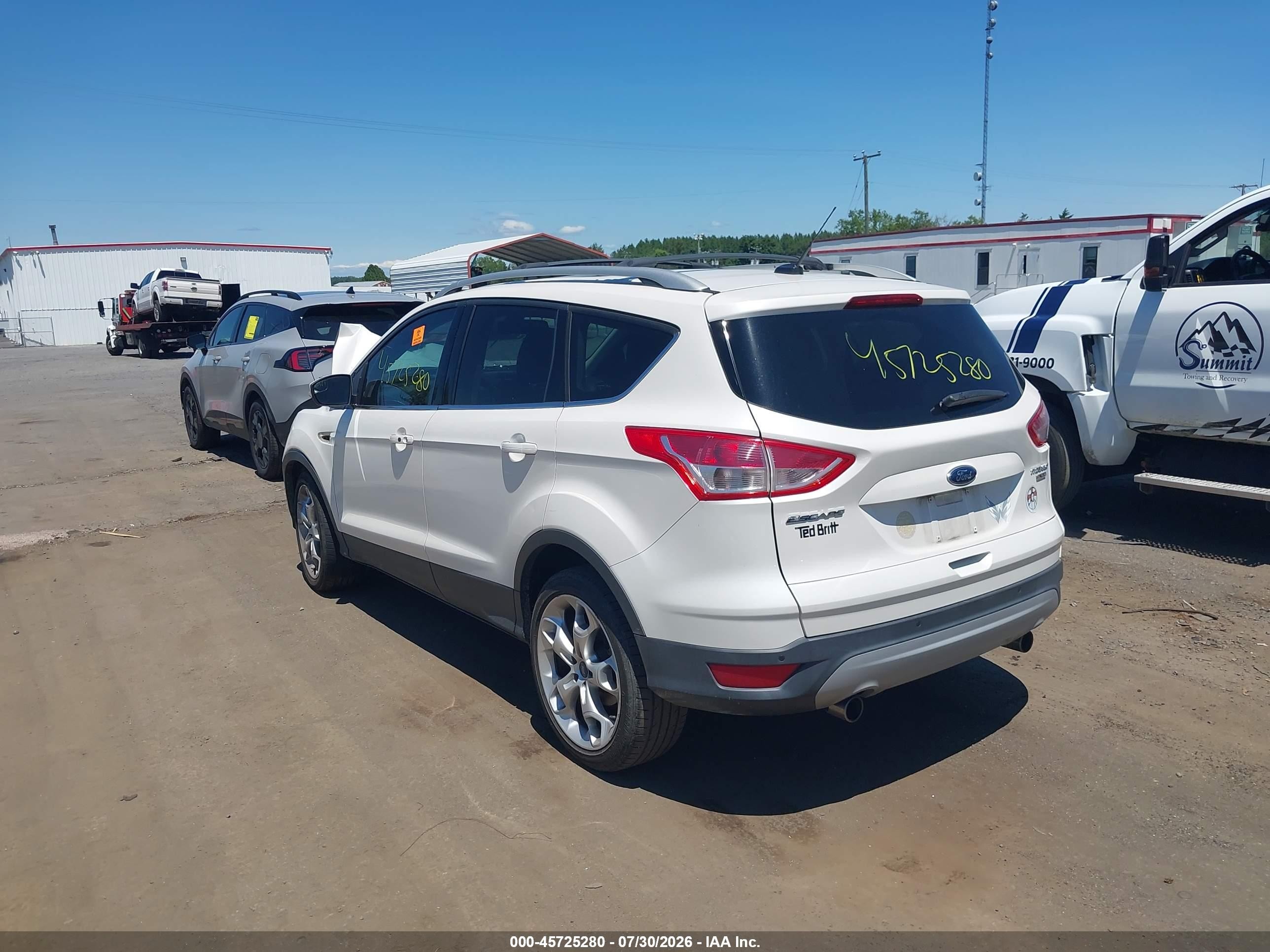 2013 Ford Escape Titanium White vin: 1FMCU9J94DUB05783