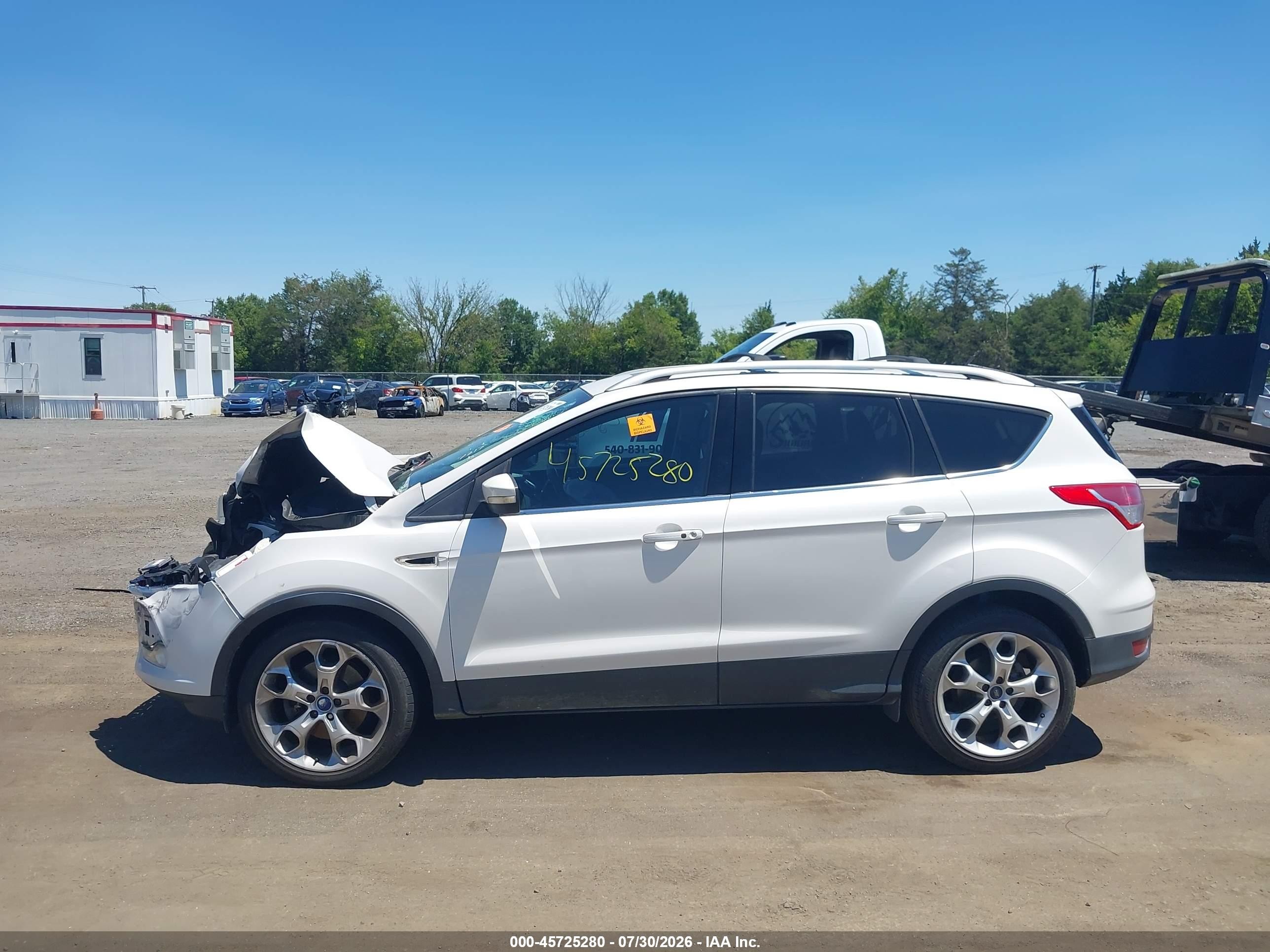 2013 Ford Escape Titanium White vin: 1FMCU9J94DUB05783