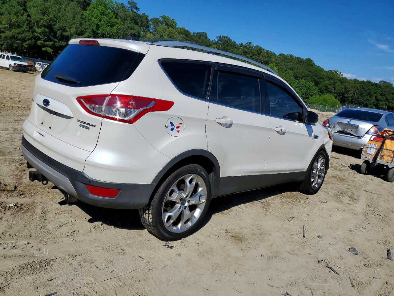 2013 Ford Escape Titanium White vin: 1FMCU9J94DUB20445