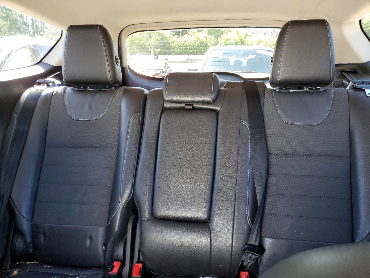 2013 Ford Escape Titanium White vin: 1FMCU9J94DUB20445