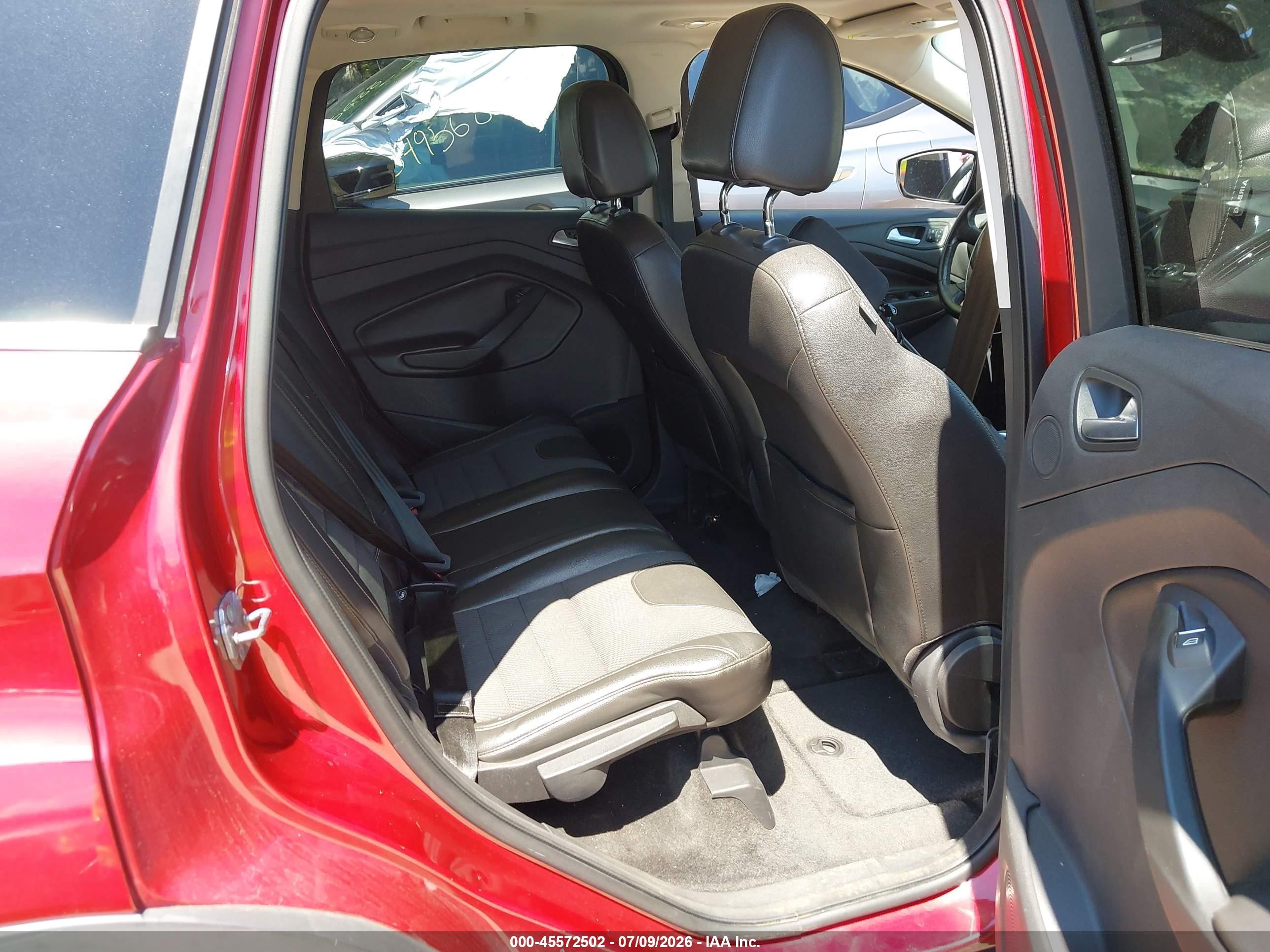 2013 Ford Escape Titanium Burgundy vin: 1FMCU9J94DUB49380