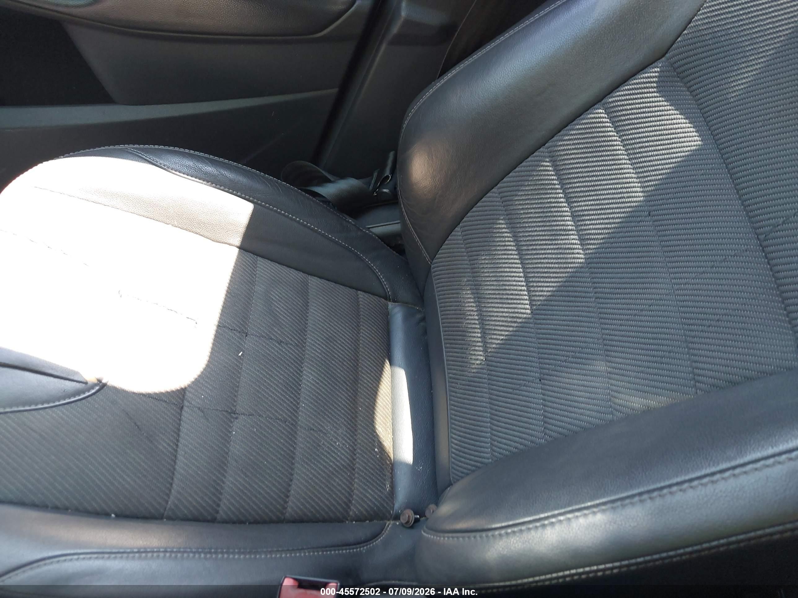 2013 Ford Escape Titanium Burgundy vin: 1FMCU9J94DUB49380