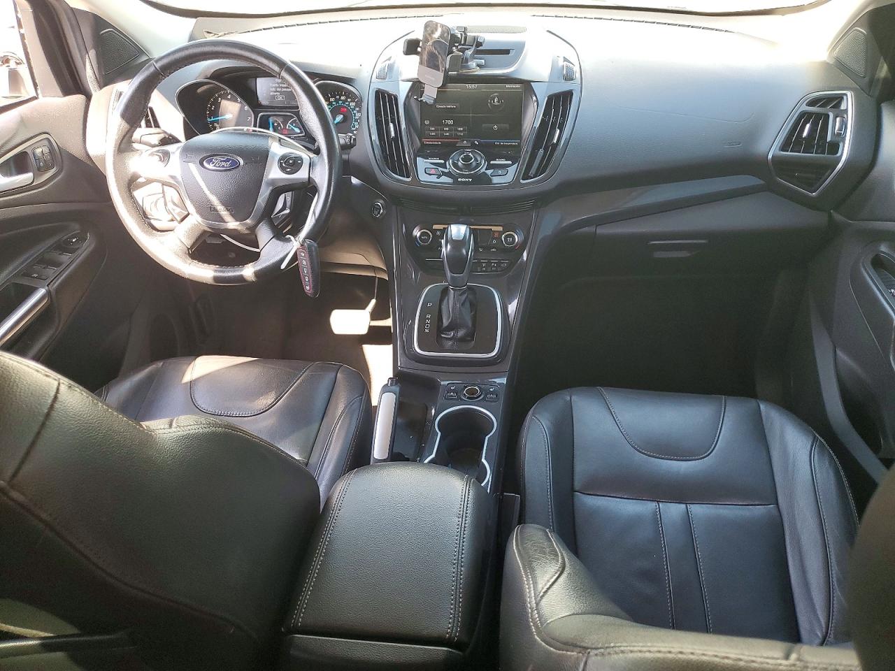 2013 Ford Escape Titanium White vin: 1FMCU9J94DUB64686