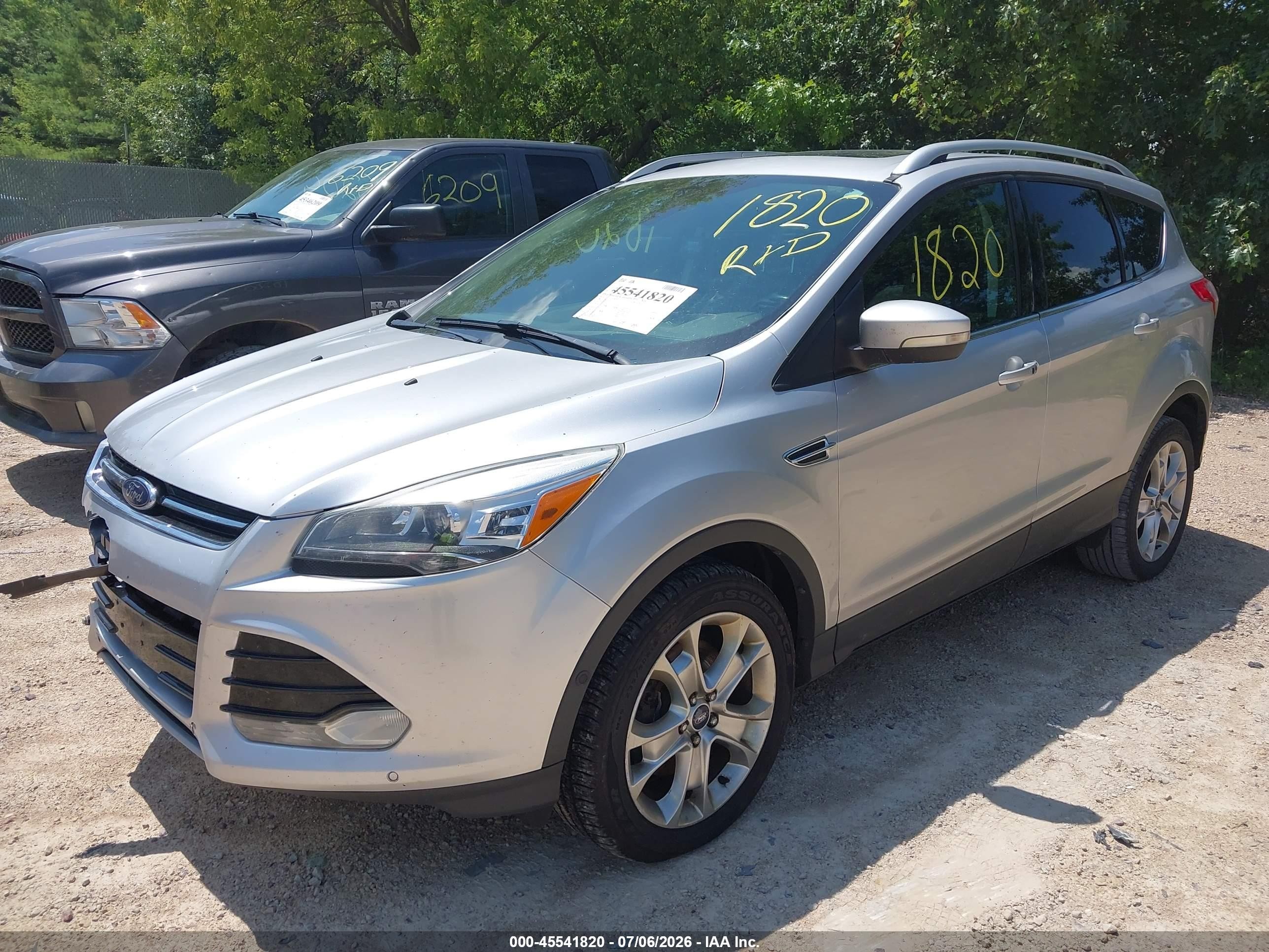 2014 Ford Escape Titanium Silver vin: 1FMCU9J94EUA59227