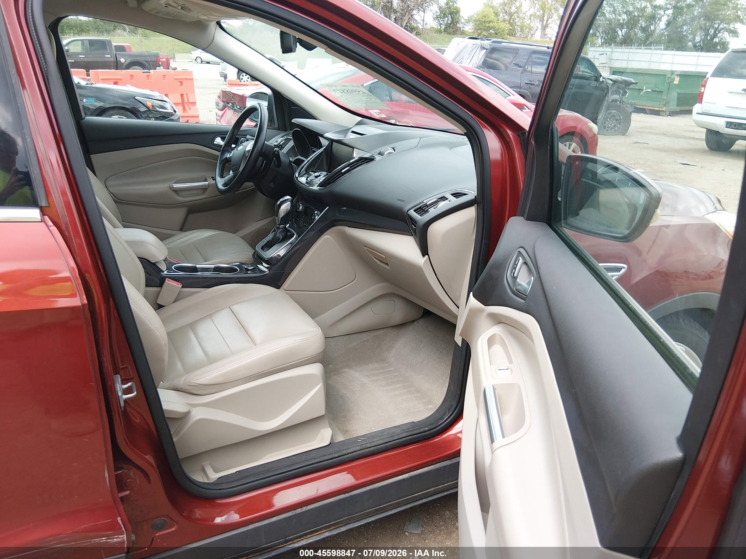 2014 Ford Escape Titanium Orange vin: 1FMCU9J94EUB14629