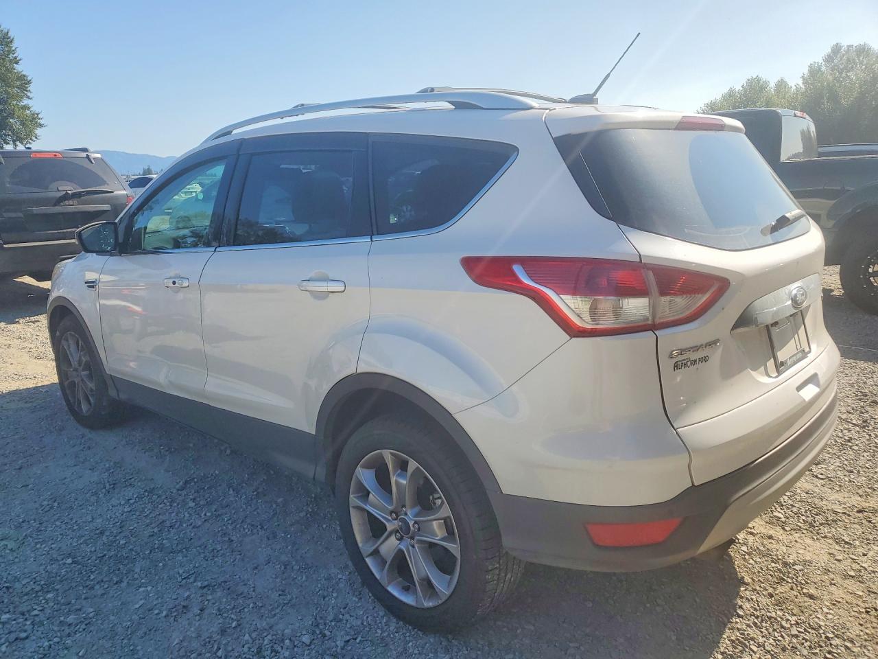 2014 Ford Escape Titanium White vin: 1FMCU9J94EUB94501