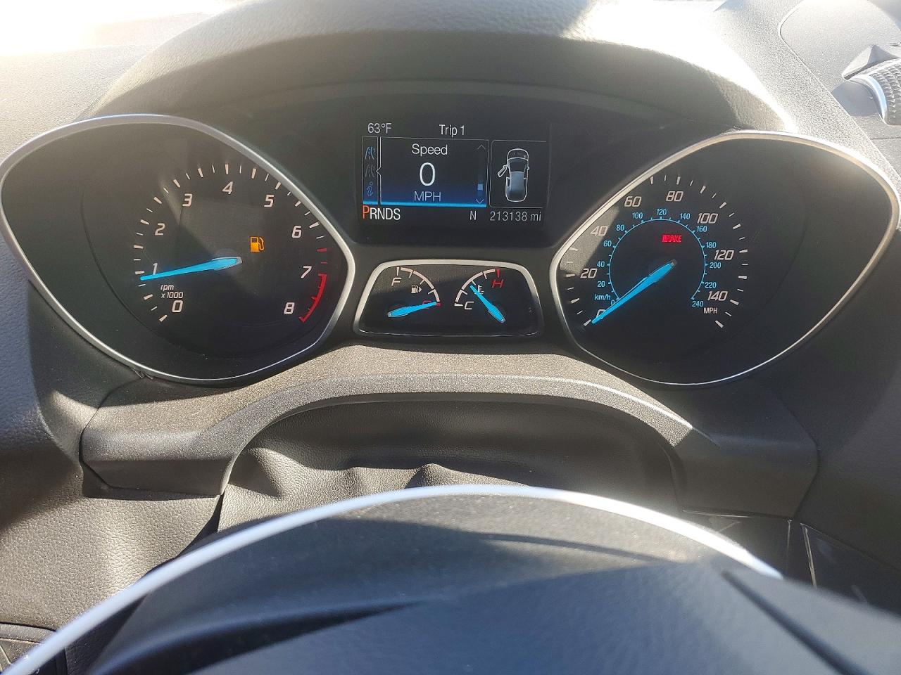 2014 Ford Escape Titanium White vin: 1FMCU9J94EUB94501