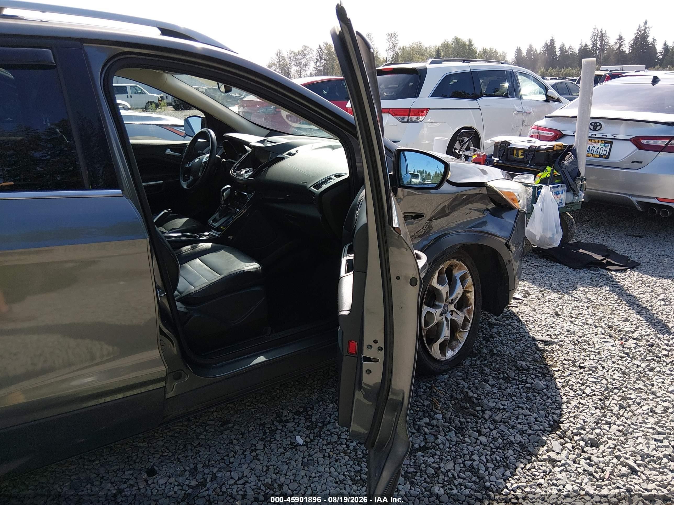 2014 Ford Escape Titanium Gray vin: 1FMCU9J94EUB96720