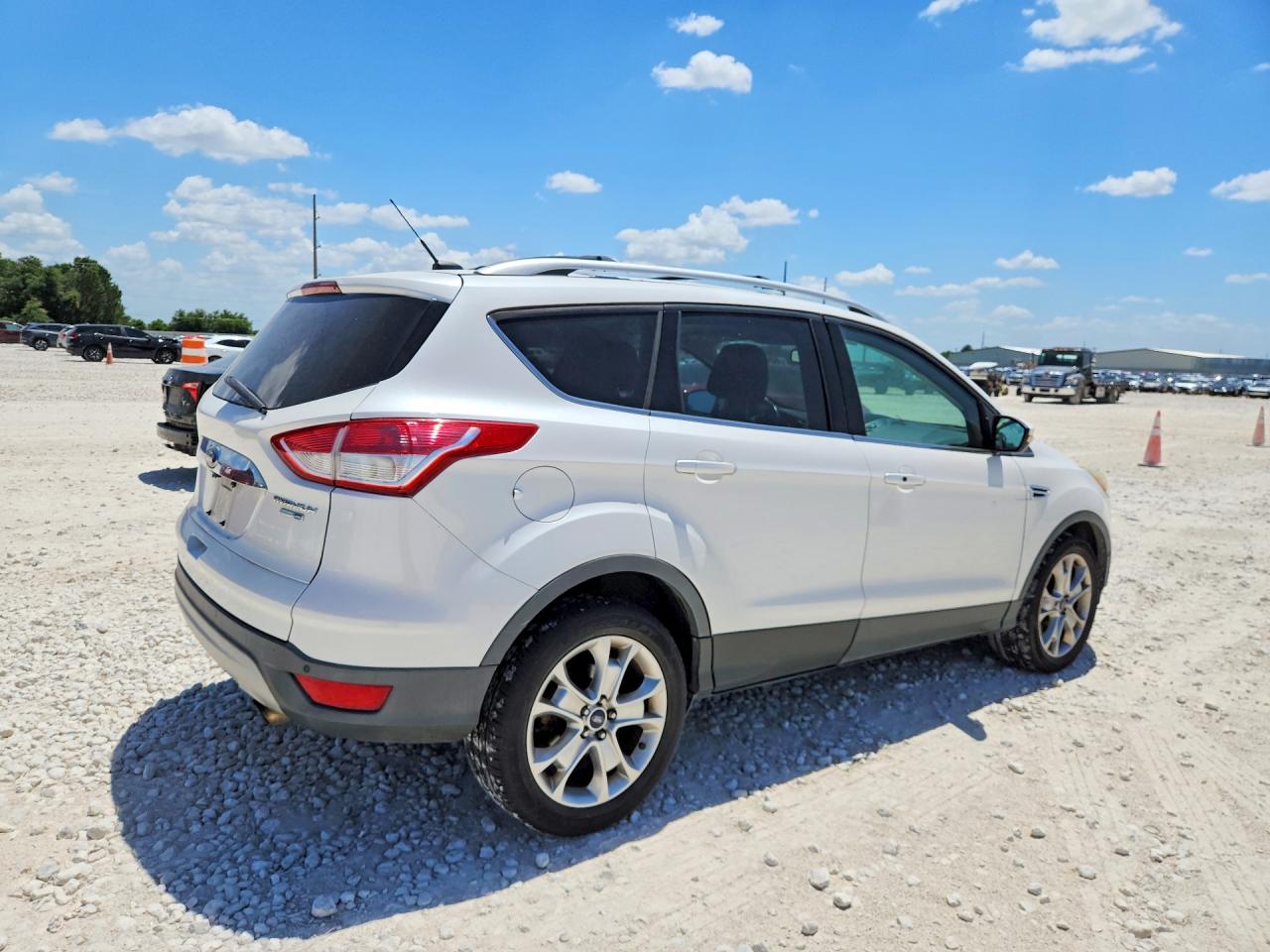 2015 Ford Escape Titanium White vin: 1FMCU9J94FUA06142