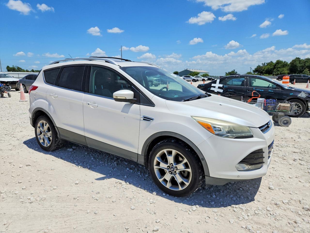 2015 Ford Escape Titanium White vin: 1FMCU9J94FUA06142