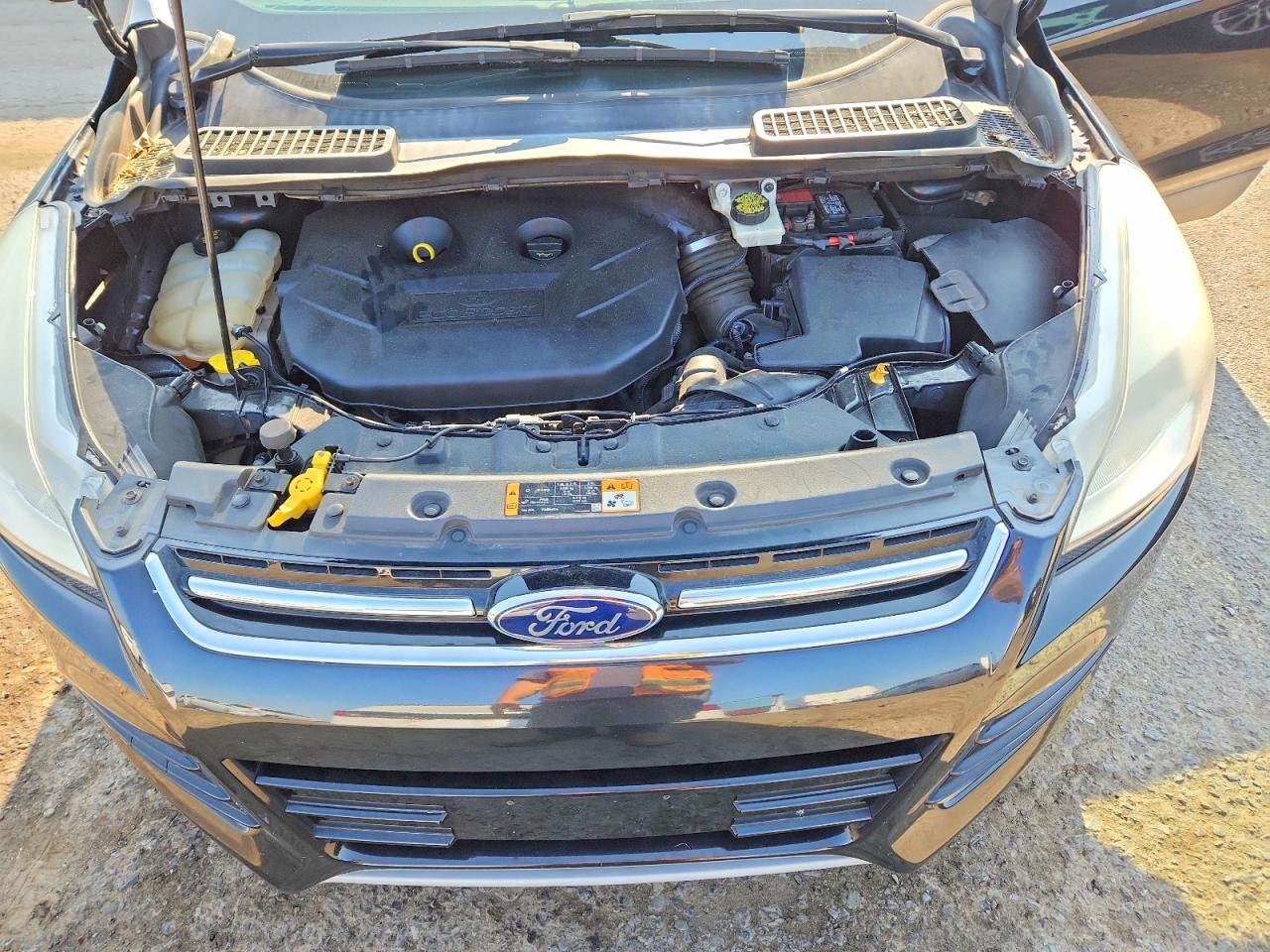 2015 Ford Escape Titanium Black vin: 1FMCU9J94FUB10615
