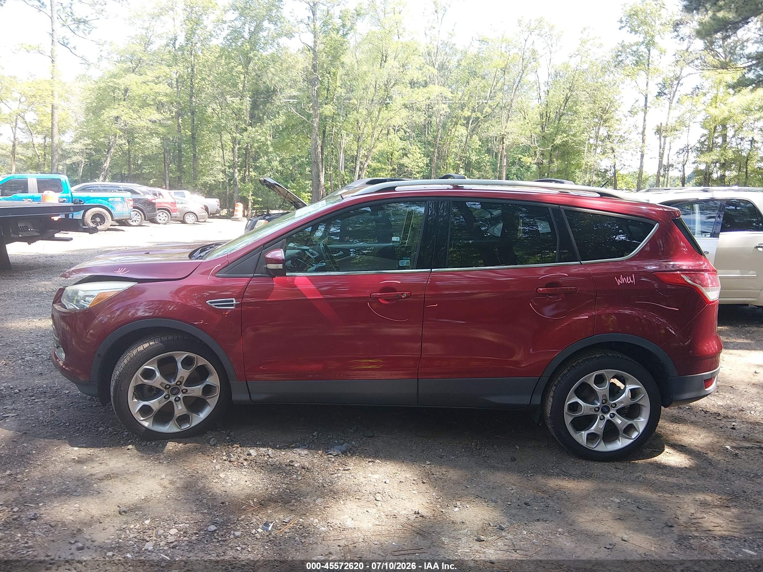 2015 Ford Escape Titanium Red vin: 1FMCU9J94FUB89588