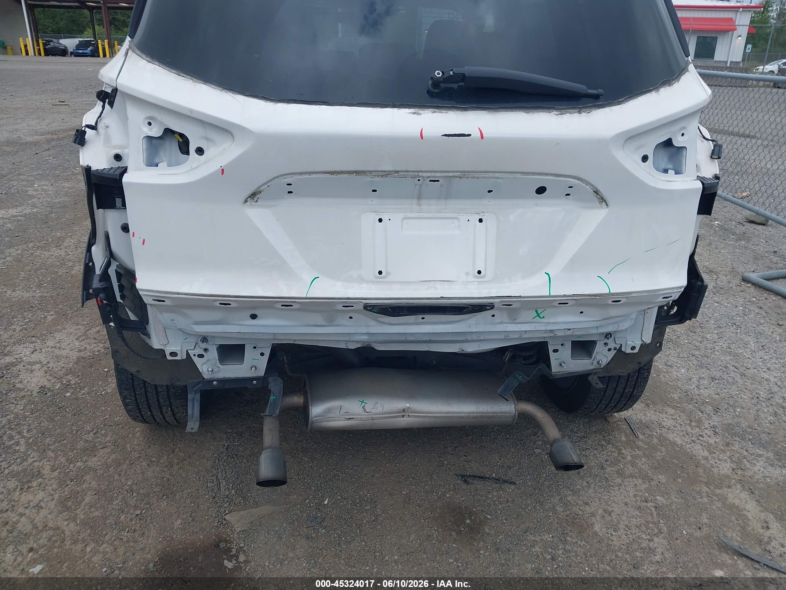 2015 Ford Escape Titanium White vin: 1FMCU9J94FUB96508
