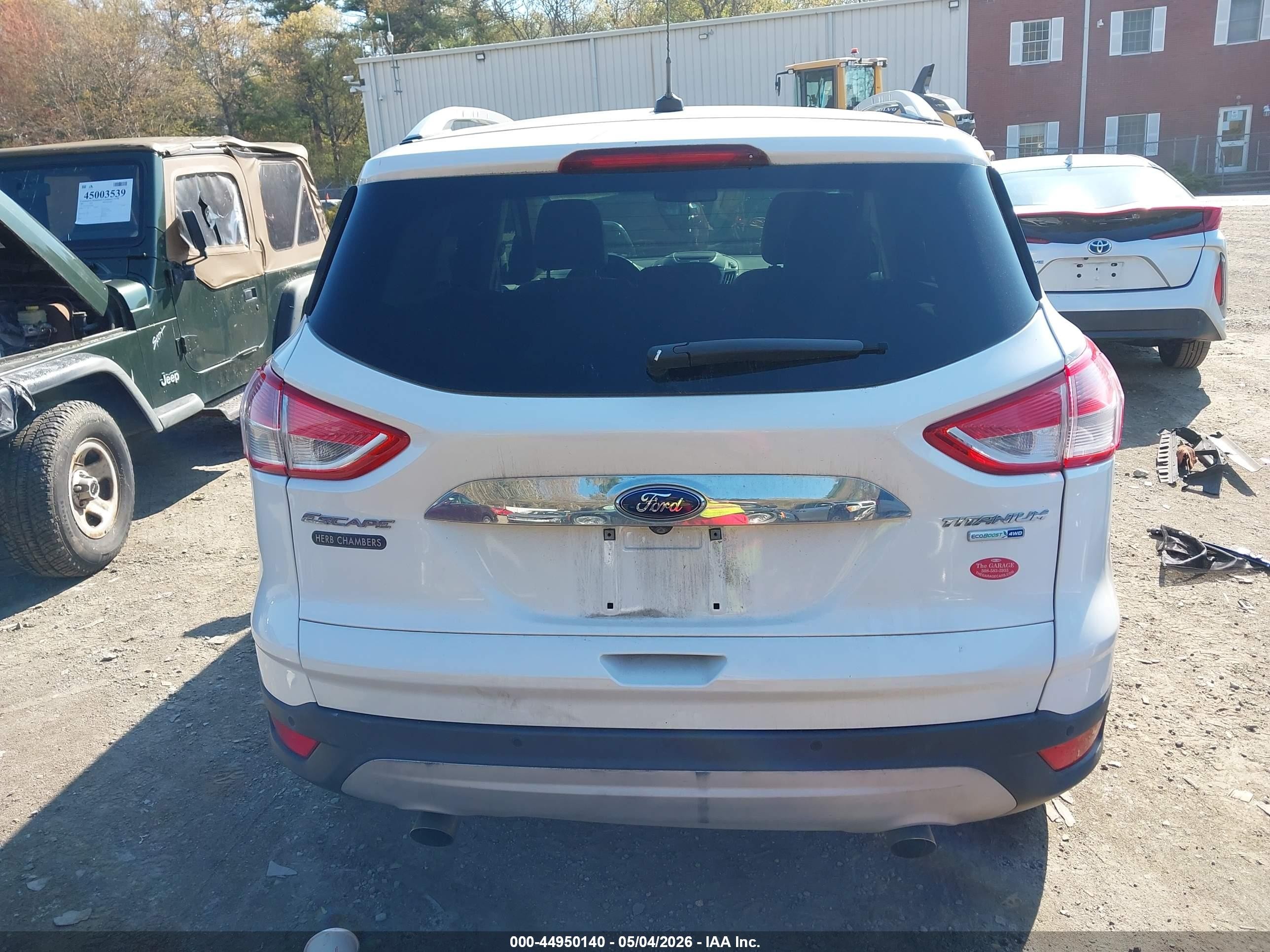 2016 Ford Escape Titanium White vin: 1FMCU9J94GUB65101