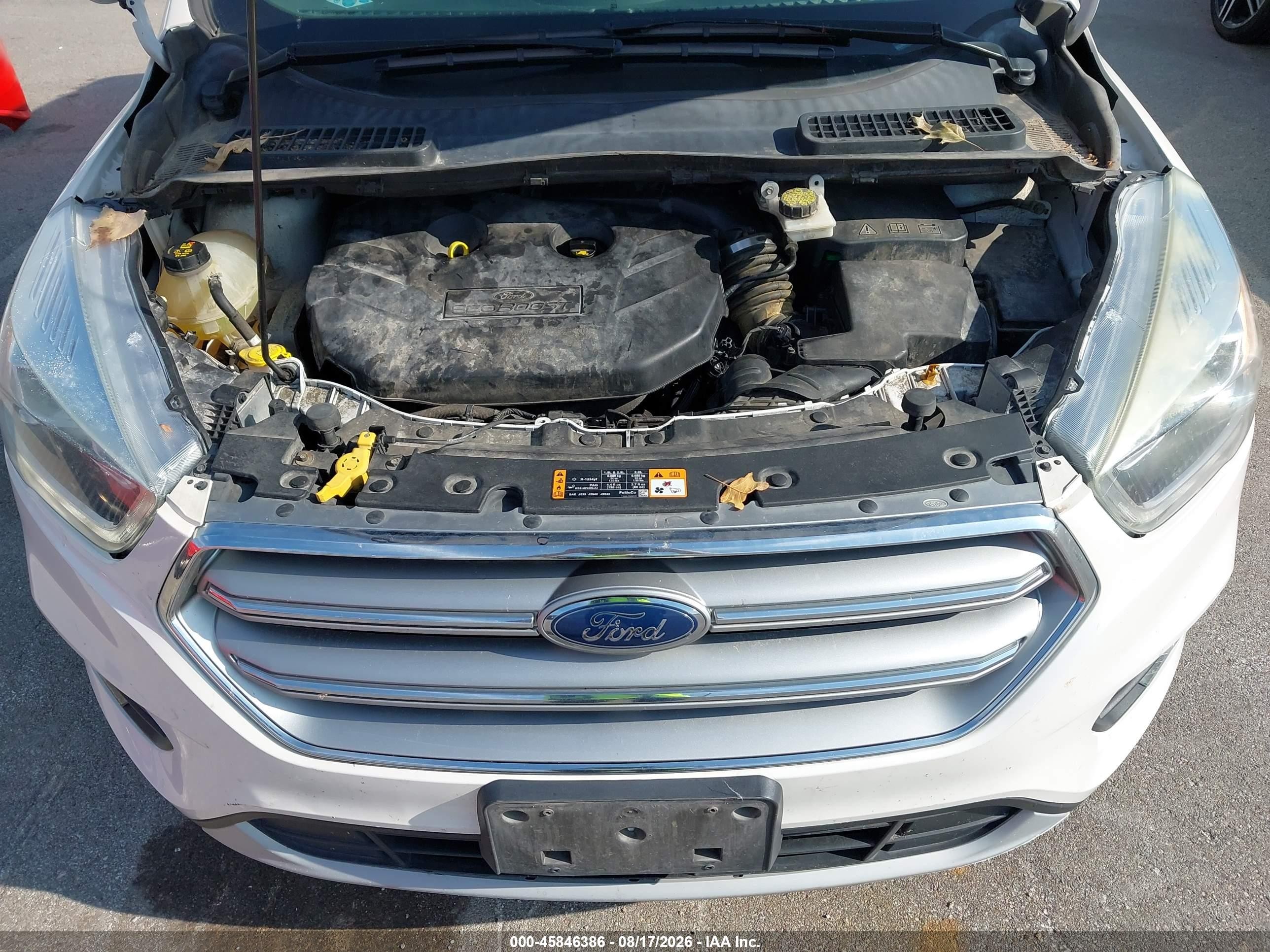 2017 Ford Escape Titanium White vin: 1FMCU9J94HUD41131
